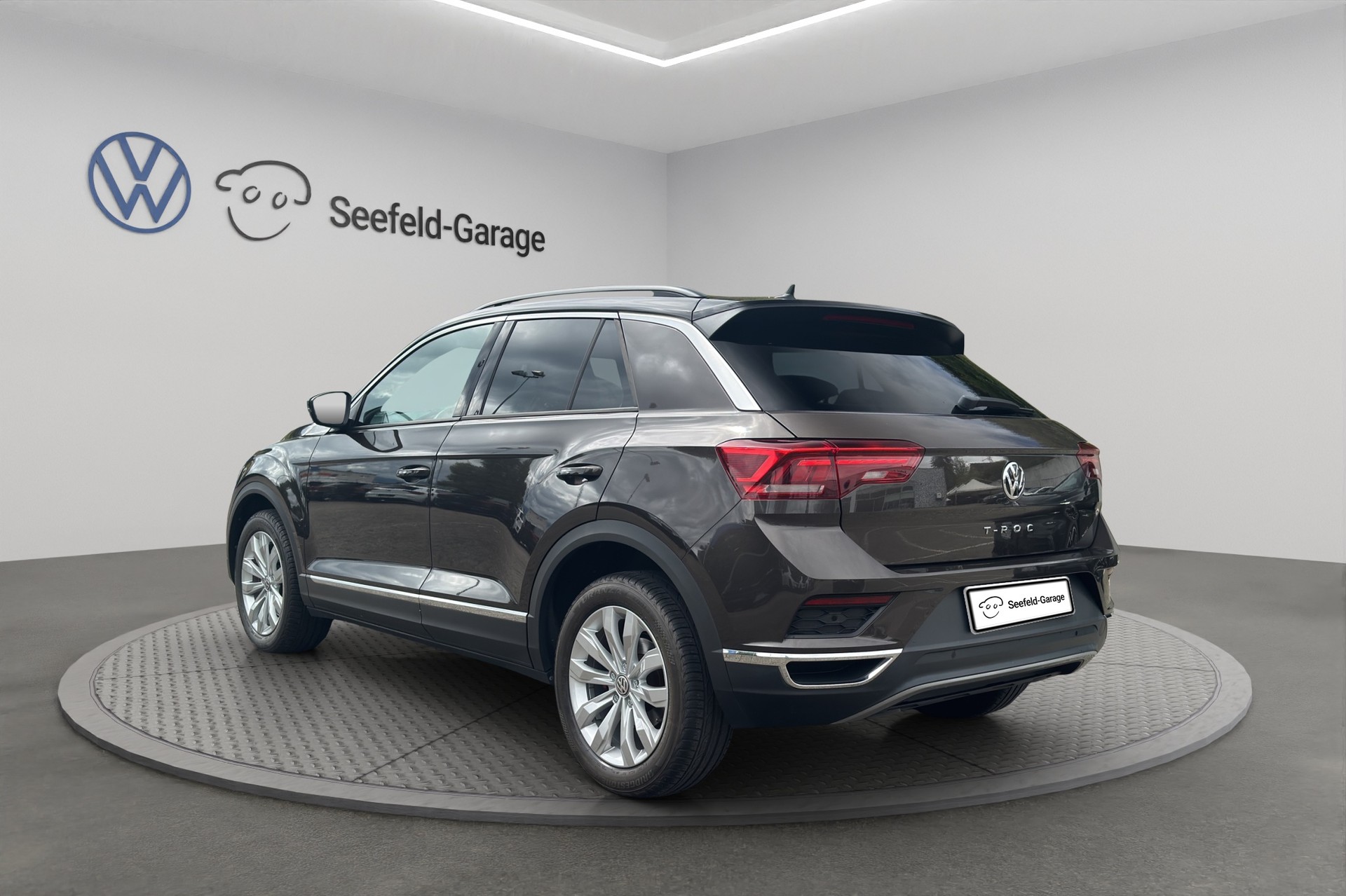 VW T-Roc 2.0 TSI Sport DSG 4Motion-image-3