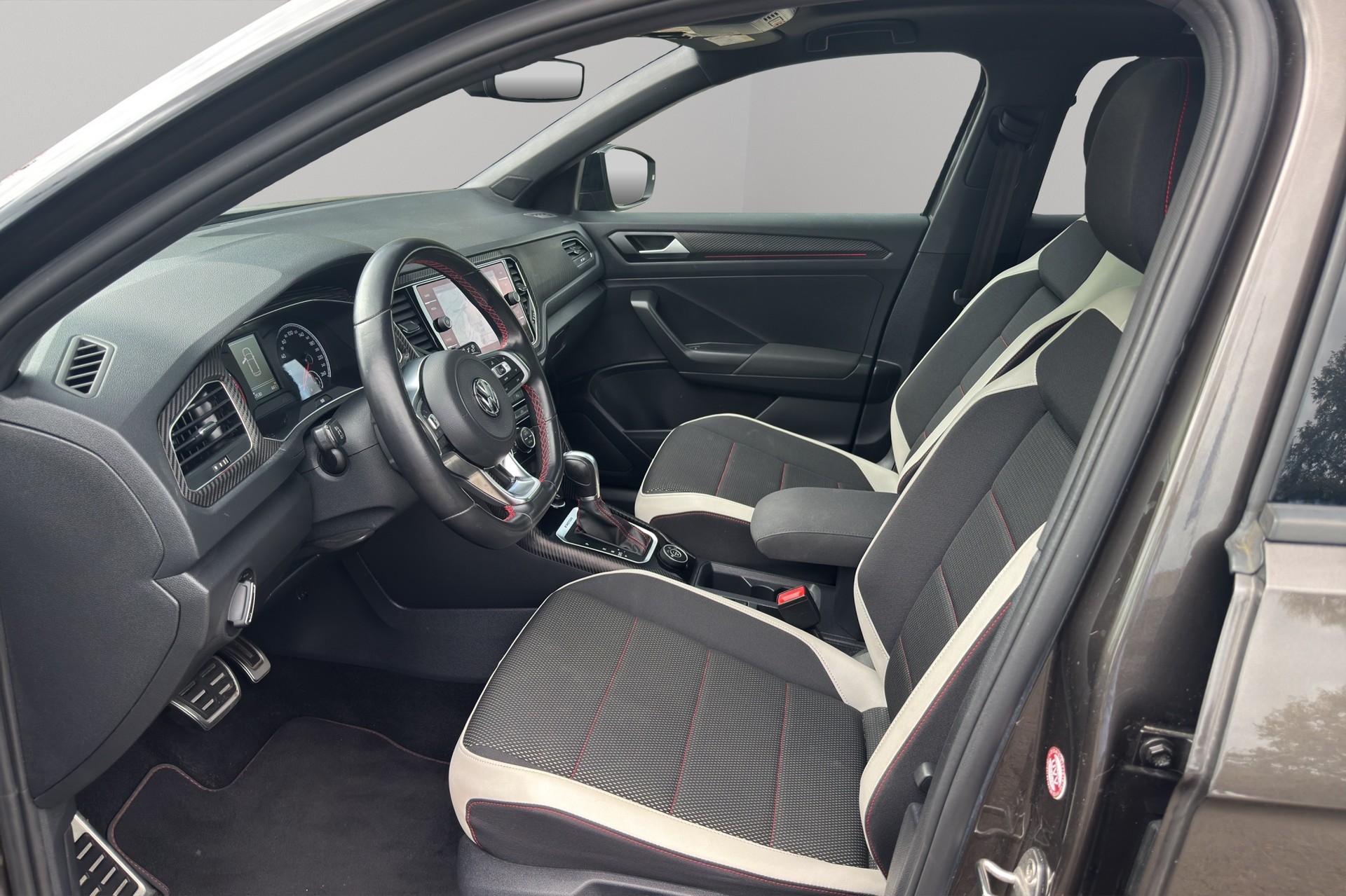 VW T-Roc 2.0 TSI Sport DSG 4Motion-image-8