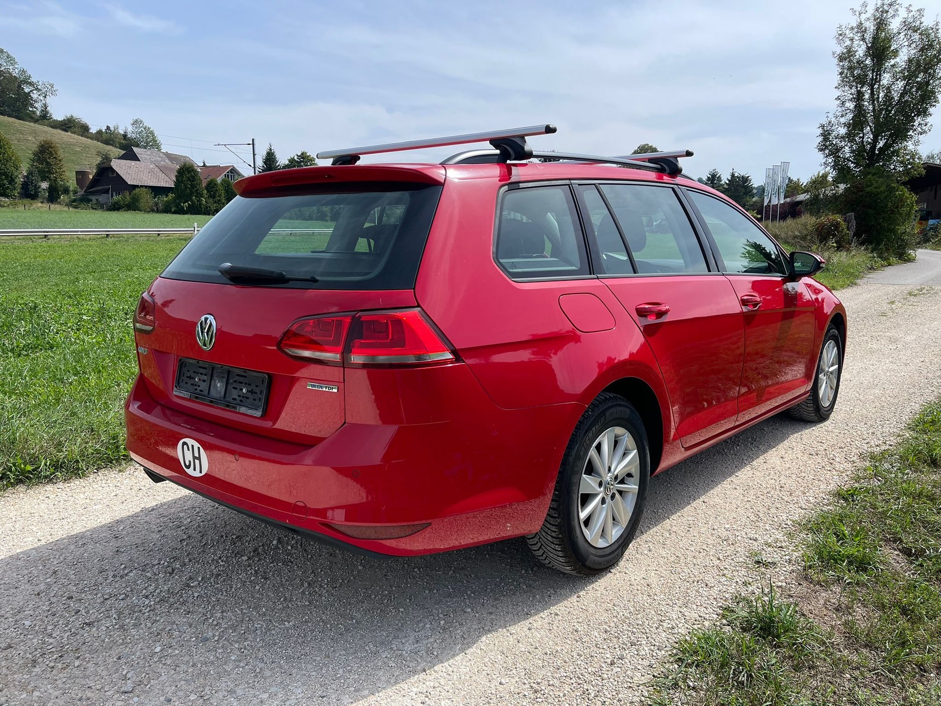 VW Golf Variant 1.6 TDI Lounge DSG-image-5