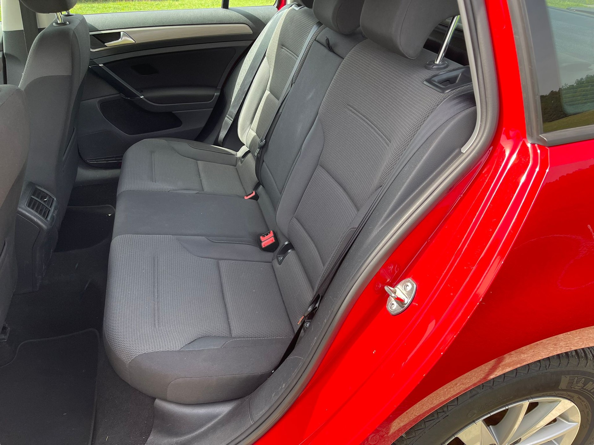 VW Golf Variant 1.6 TDI Lounge DSG-image-9