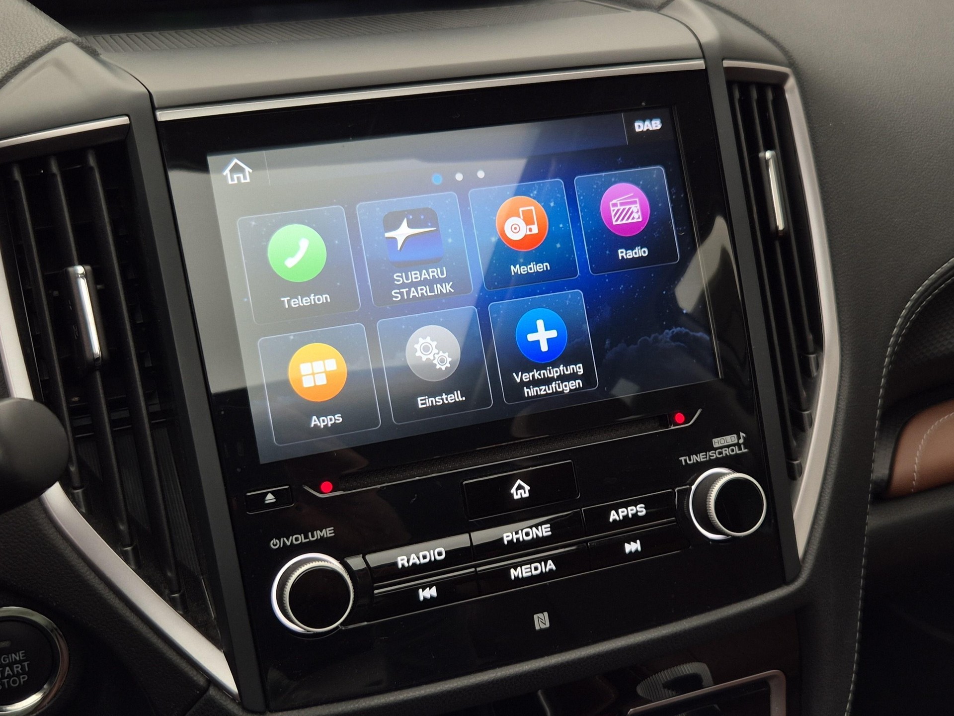 SUBARU Forester Station 2.0i e-Boxer Luxury-image-12