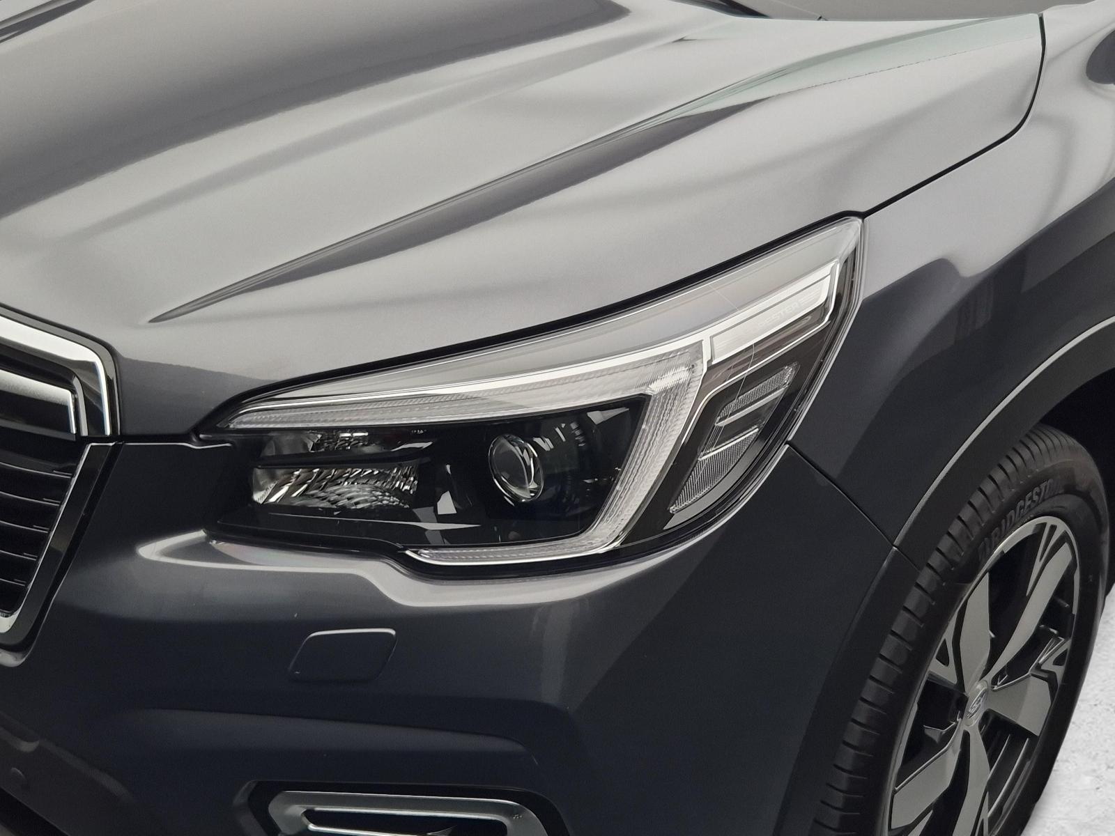 SUBARU Forester Station 2.0i e-Boxer Luxury-image-18