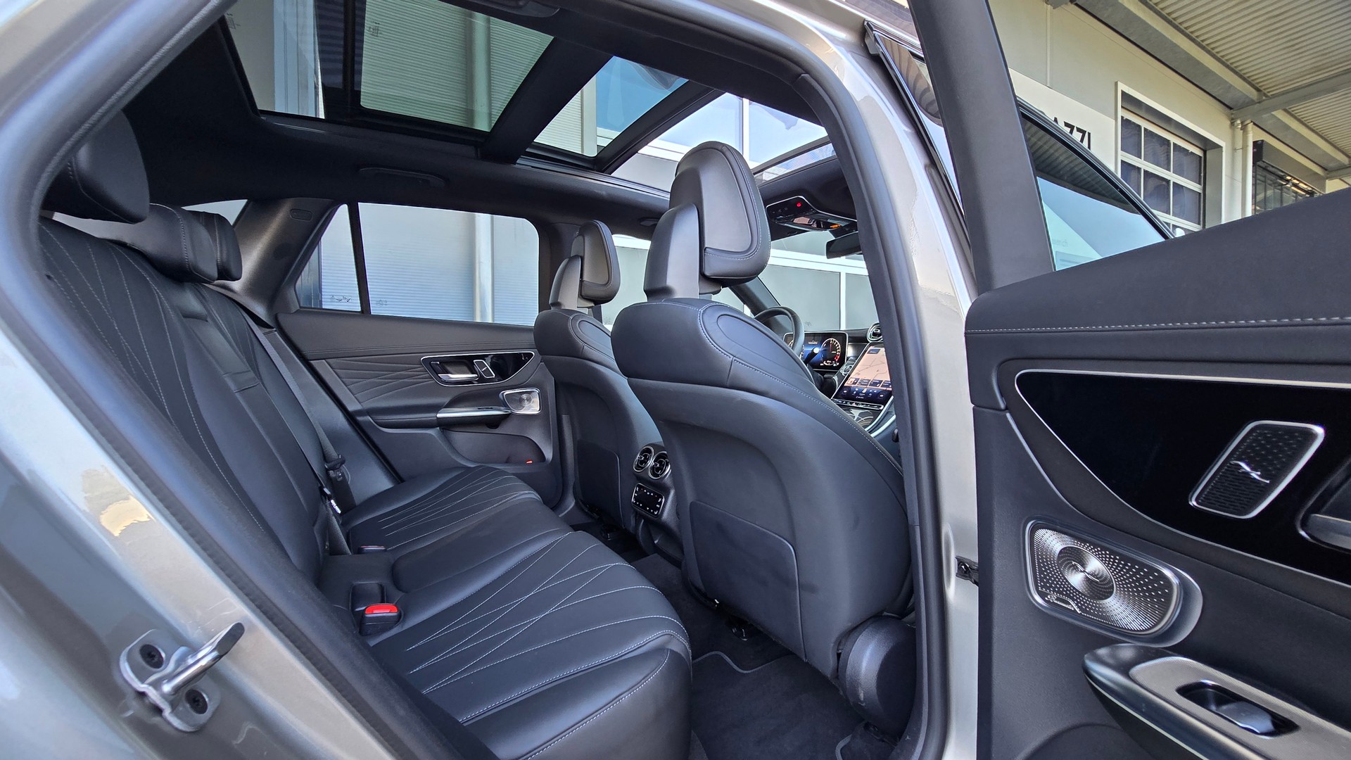 MERCEDES-BENZ GLC 400 e 4Matic 9G-Tronic-image-13