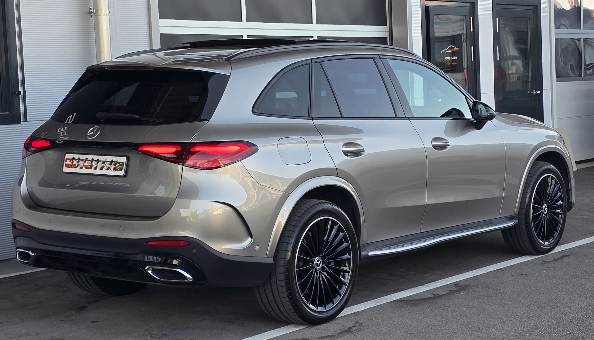 MERCEDES-BENZ GLC 400 e 4Matic 9G-Tronic-image-3