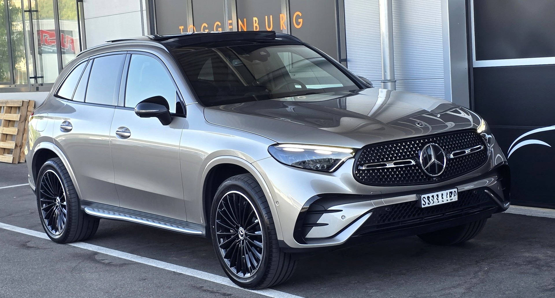 MERCEDES-BENZ GLC 400 e 4Matic 9G-Tronic-image-2