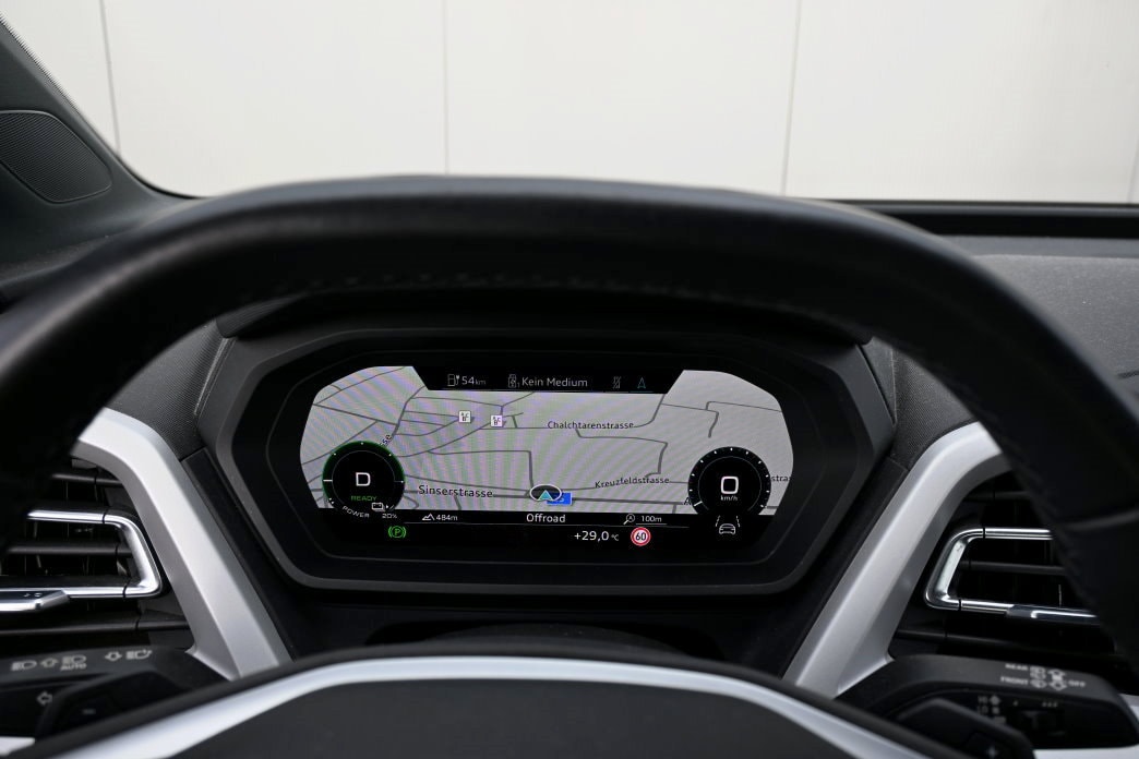 AUDI Q4 e-tron 35-image-9