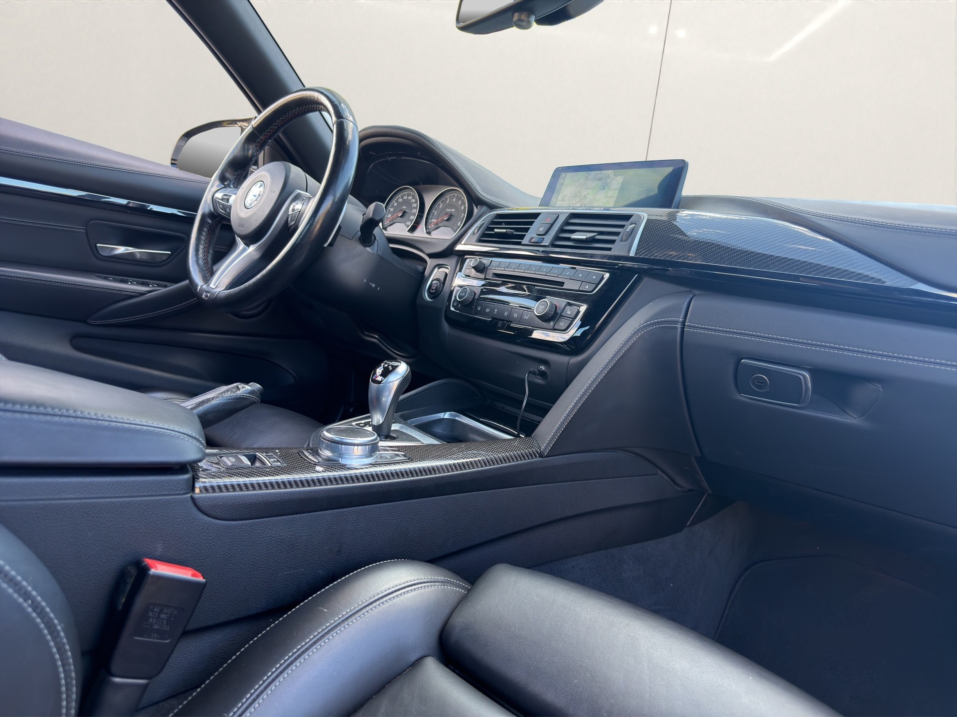 BMW M4 Cabriolet Competition DKG-image-15