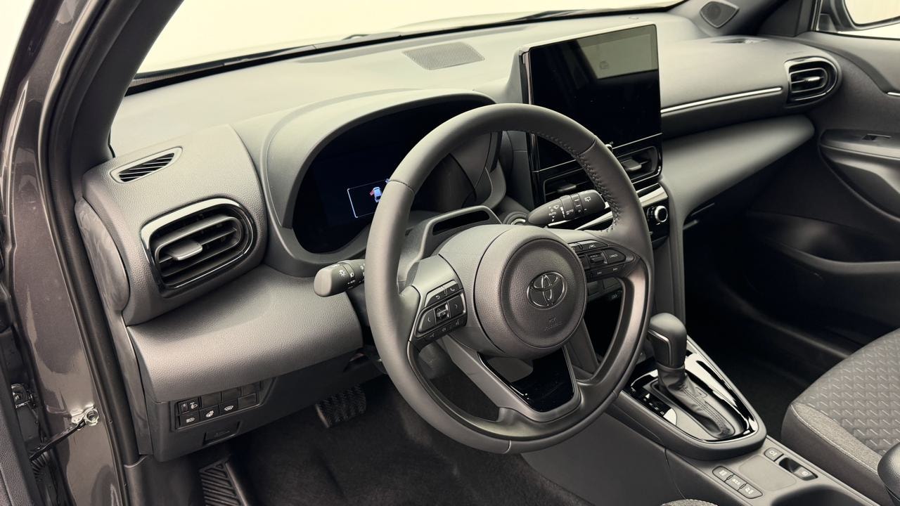 TOYOTA Yaris Cross 1.5 Style e-CVT-image-6