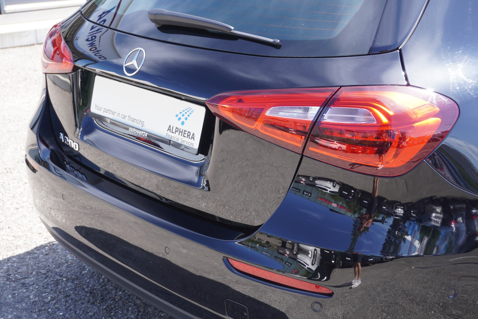 MERCEDES-BENZ A 200 7G-DCT-image-35