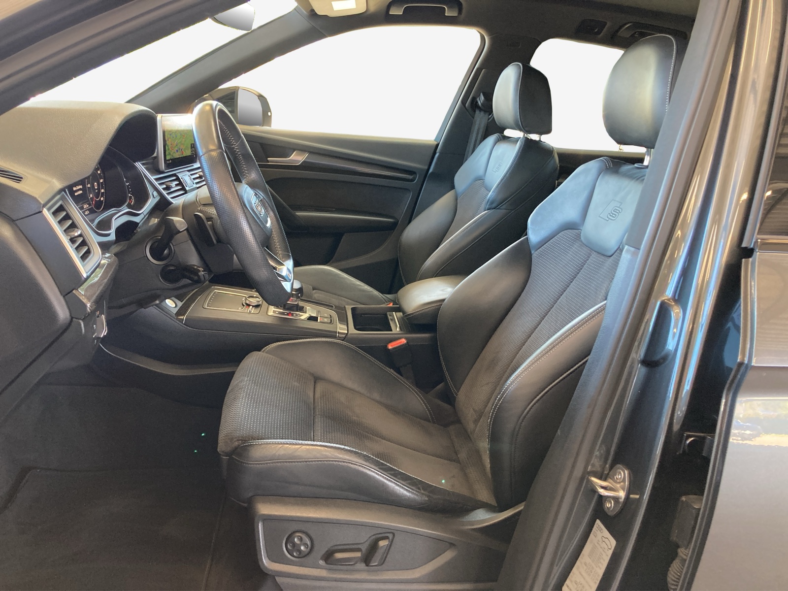 AUDI Q5 45 TFSI sport quattro S-tronic-image-7
