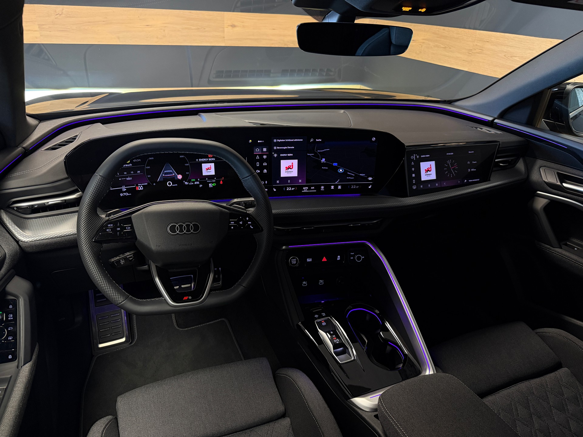 AUDI Q5 Sportback 40 TDI S line quattro S-tronic-image-18