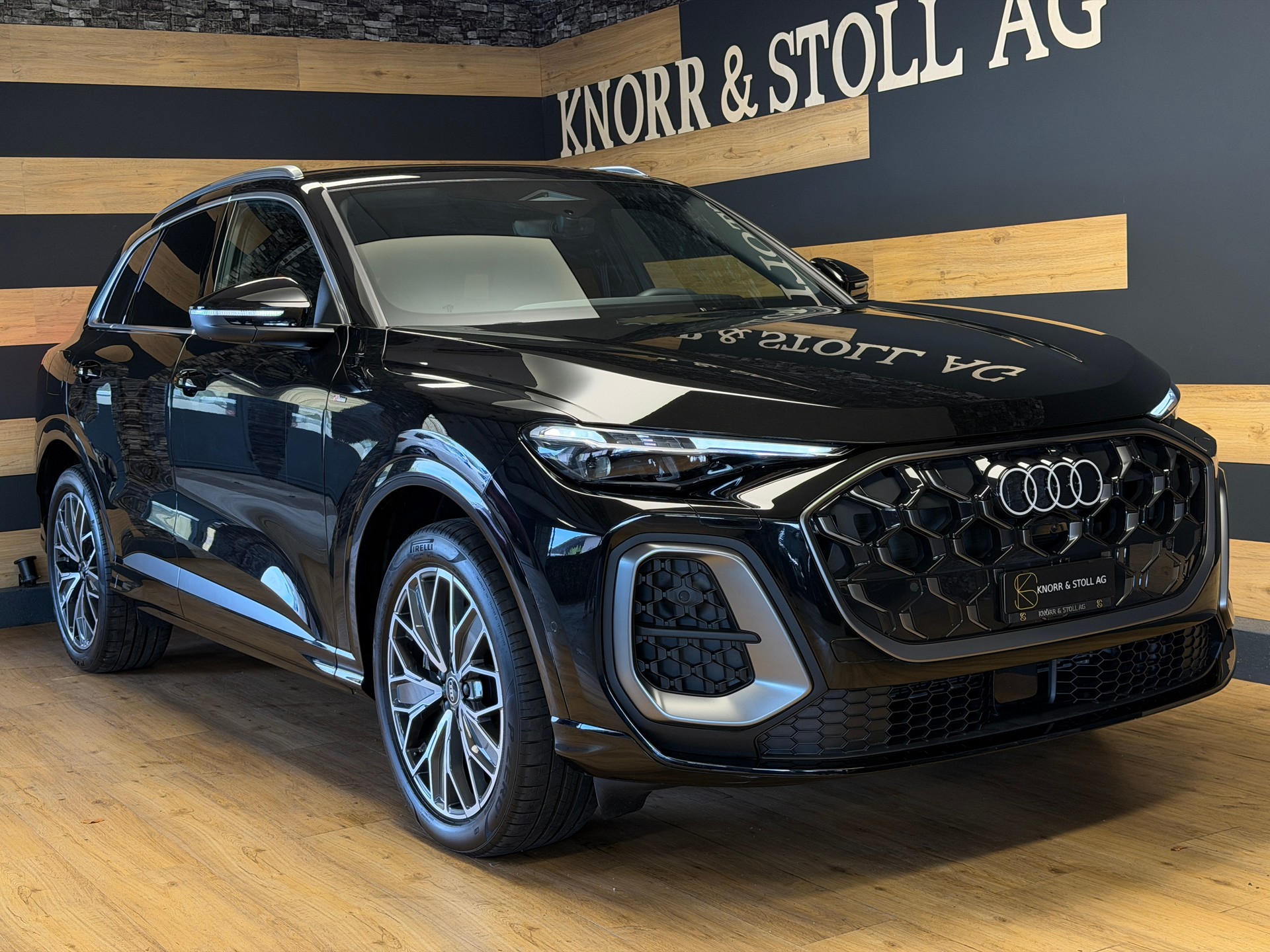 AUDI Q5 Sportback 40 TDI S line quattro S-tronic-image-0