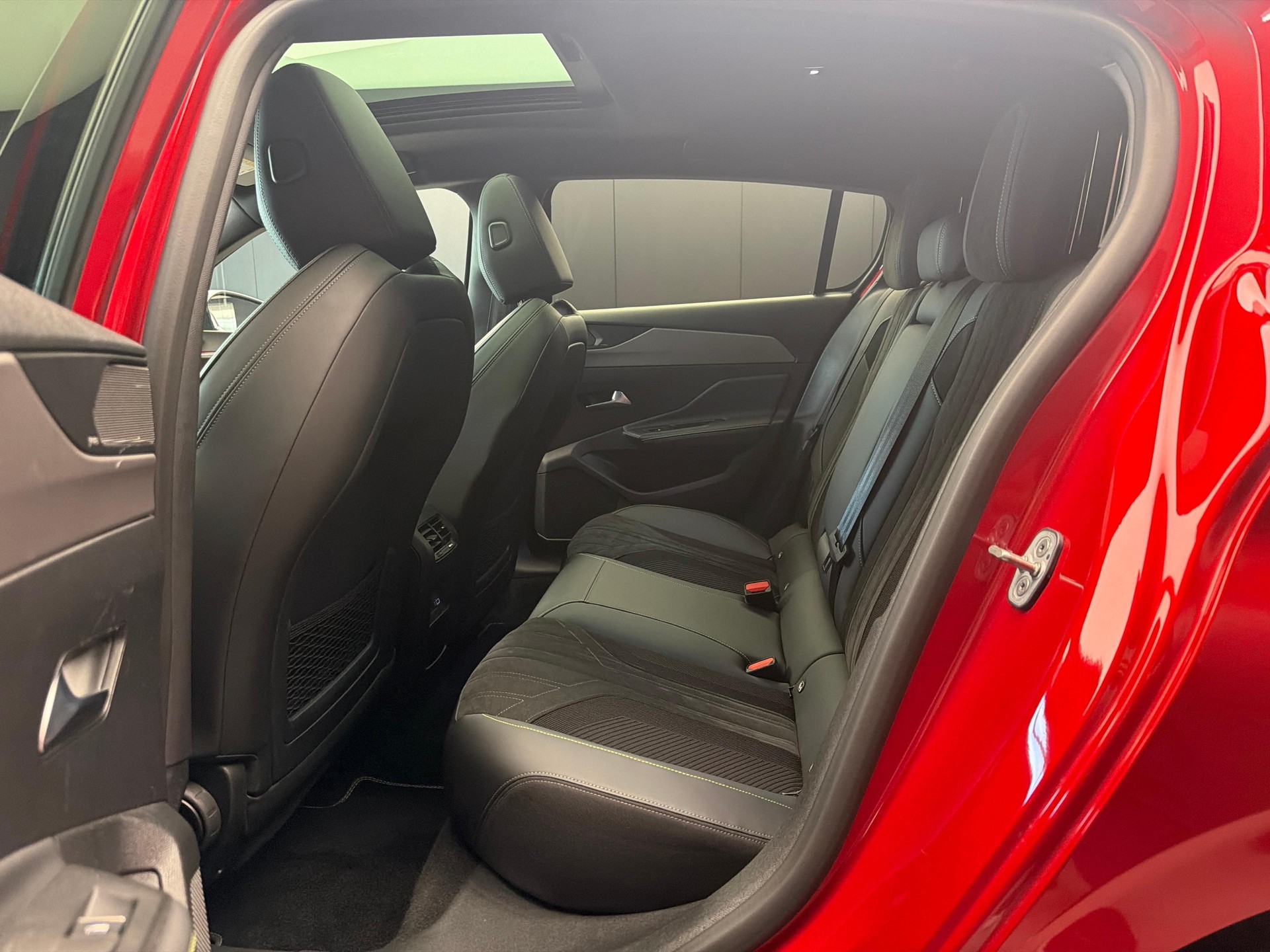 PEUGEOT 308 1.5 BlueHDi GT-image-11