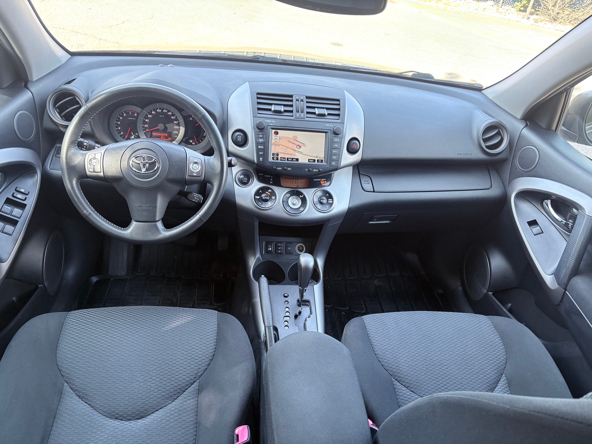 TOYOTA RAV-4 2.0 16V-image-6