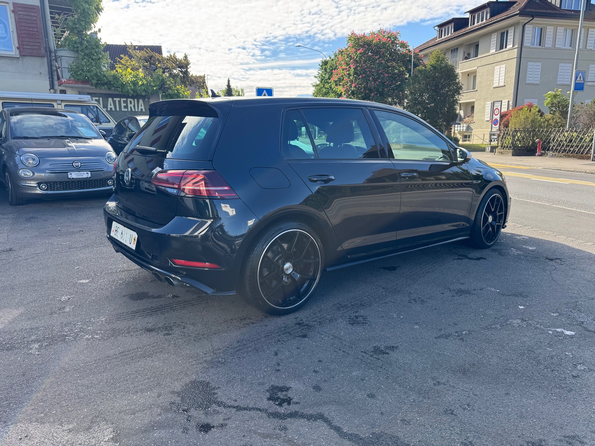 VW Golf 2.0 TSI R 4Motion DSG-image-5