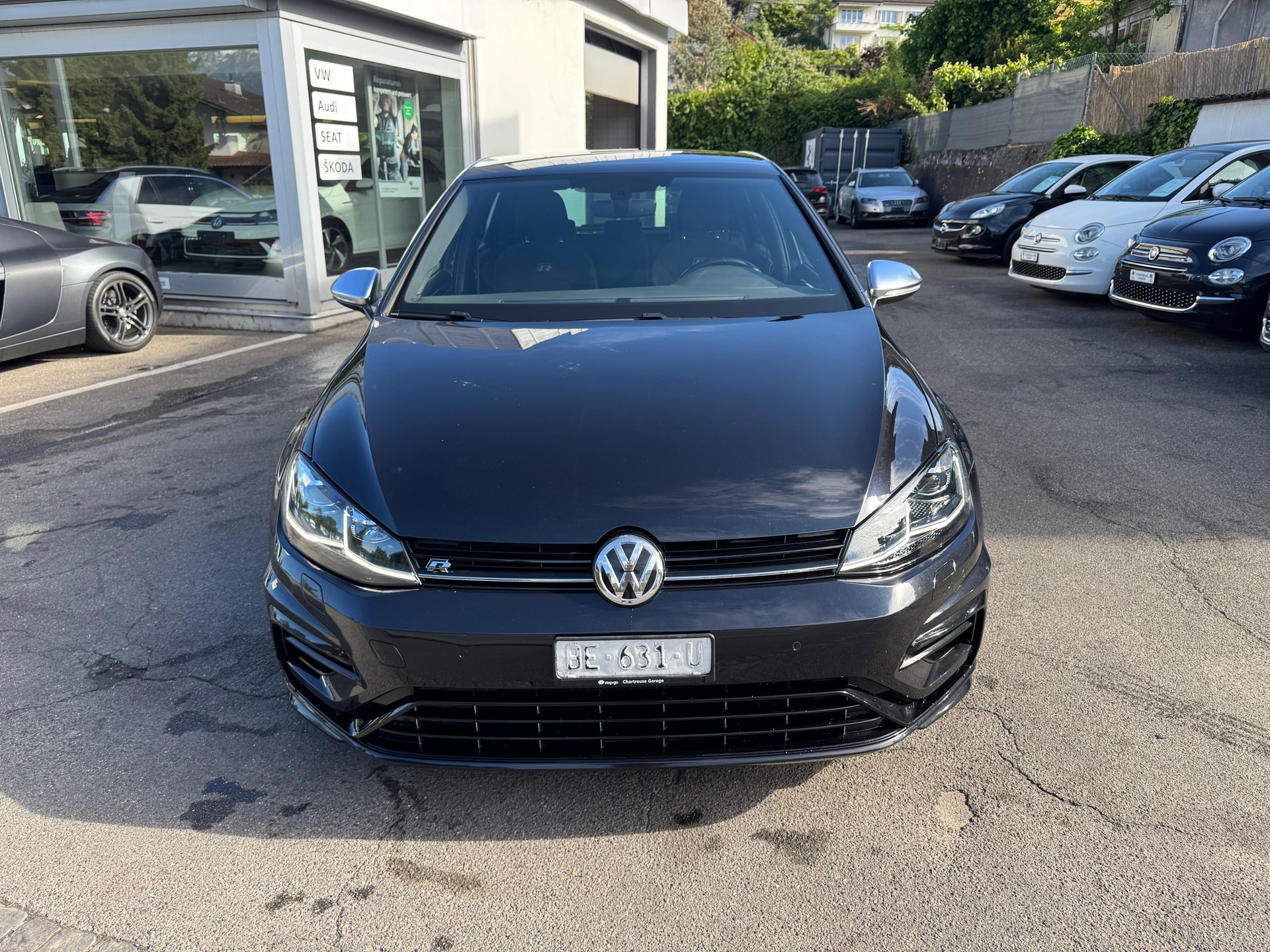 VW Golf 2.0 TSI R 4Motion DSG-showroom-element-2