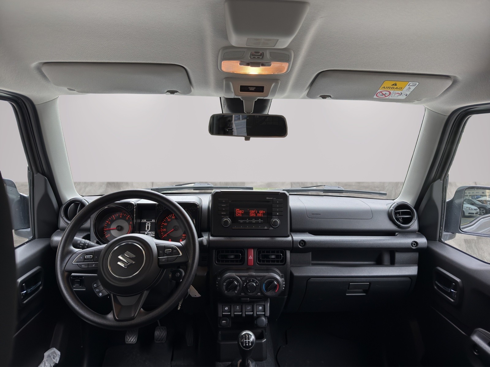 SUZUKI Jimny 1.5 Compact+ 4x4-image-8