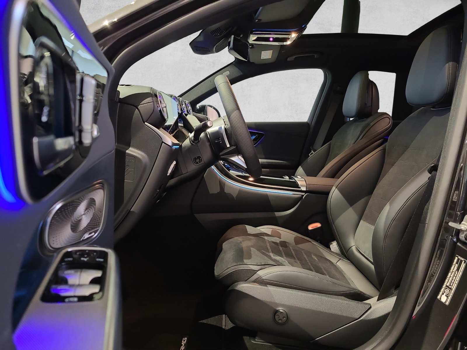 MERCEDES-BENZ GLC 220 d AMG Line 4matic Coupé-image-14