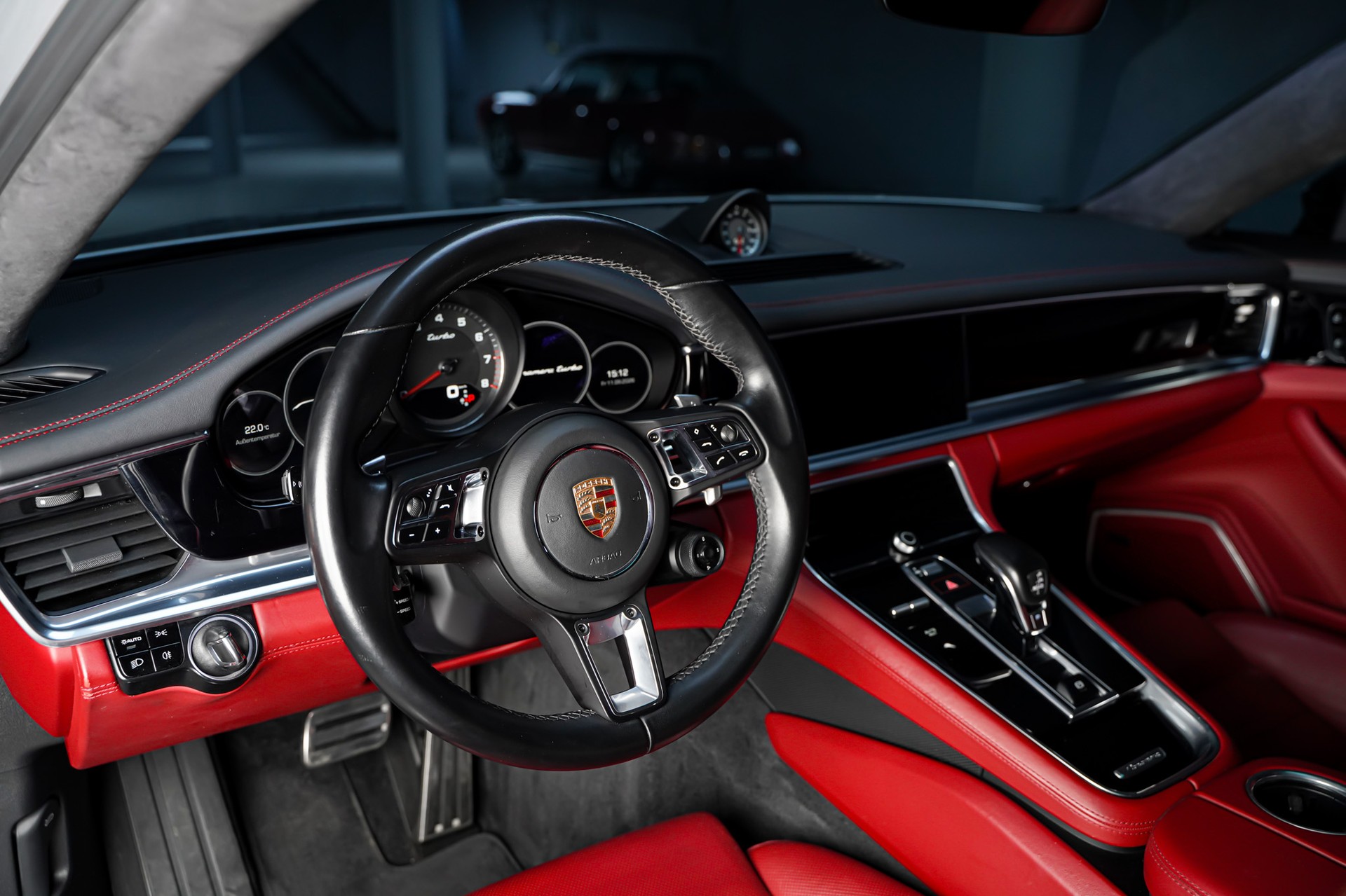 PORSCHE Panamera Turbo PDK-image-11