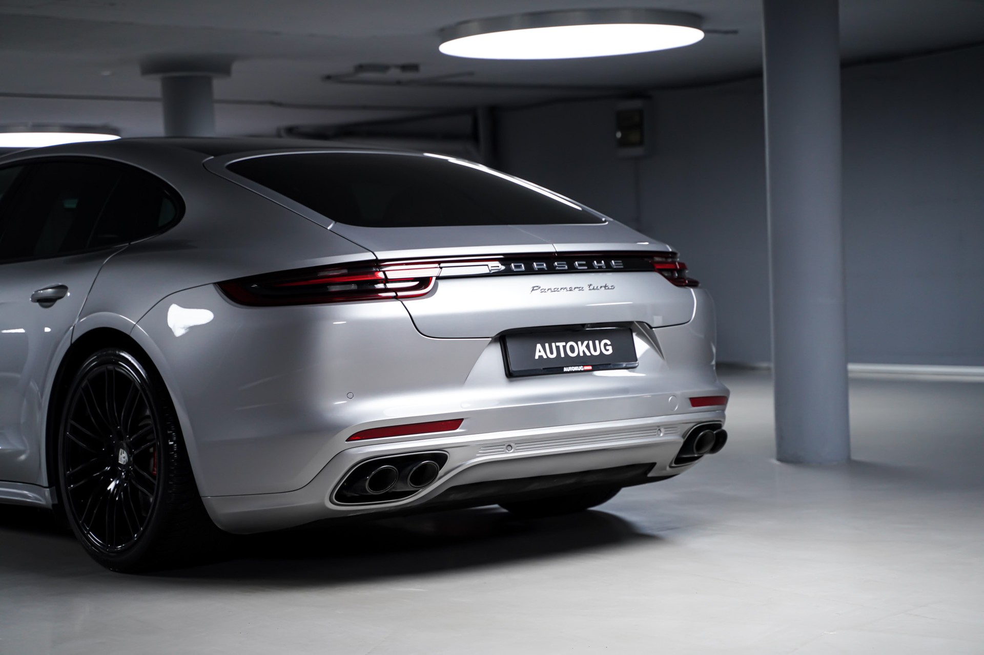 PORSCHE Panamera Turbo PDK-image-7