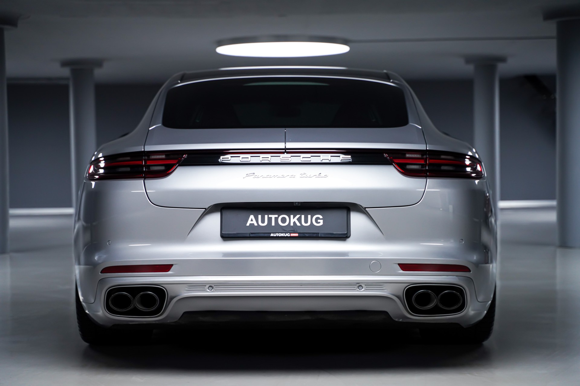 PORSCHE Panamera Turbo PDK-image-5
