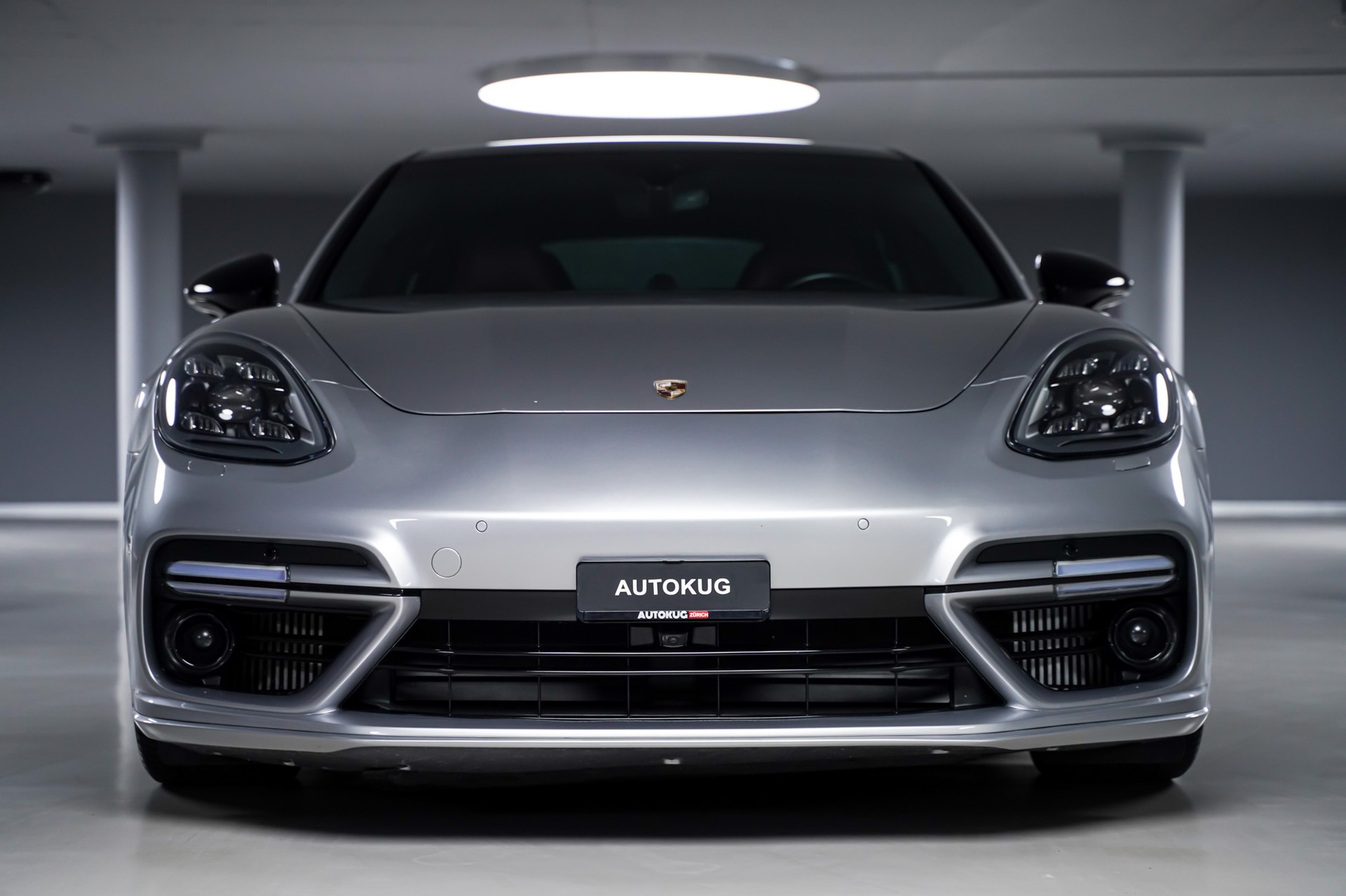 PORSCHE Panamera Turbo PDK-image-1