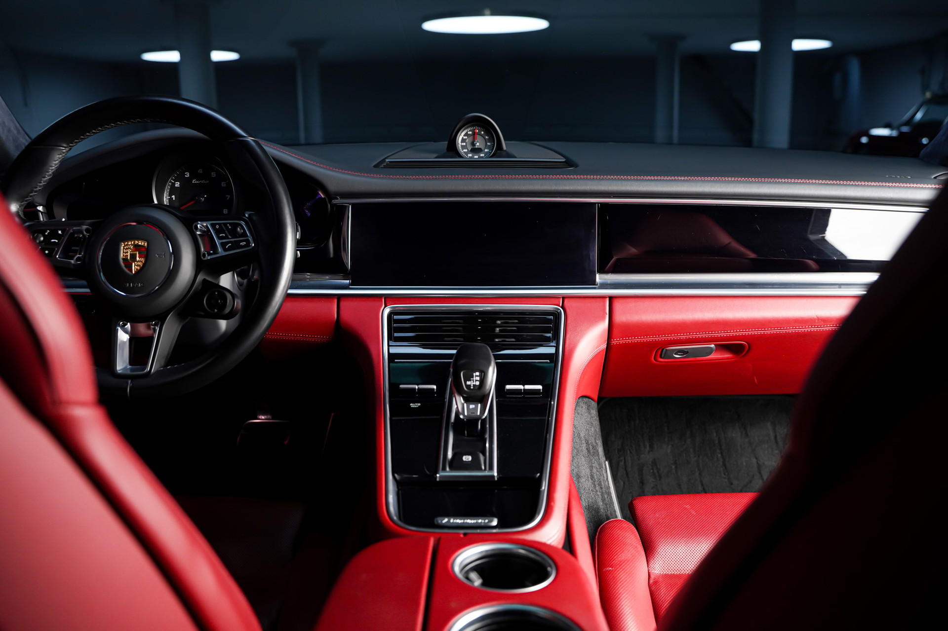 PORSCHE Panamera Turbo PDK-image-22