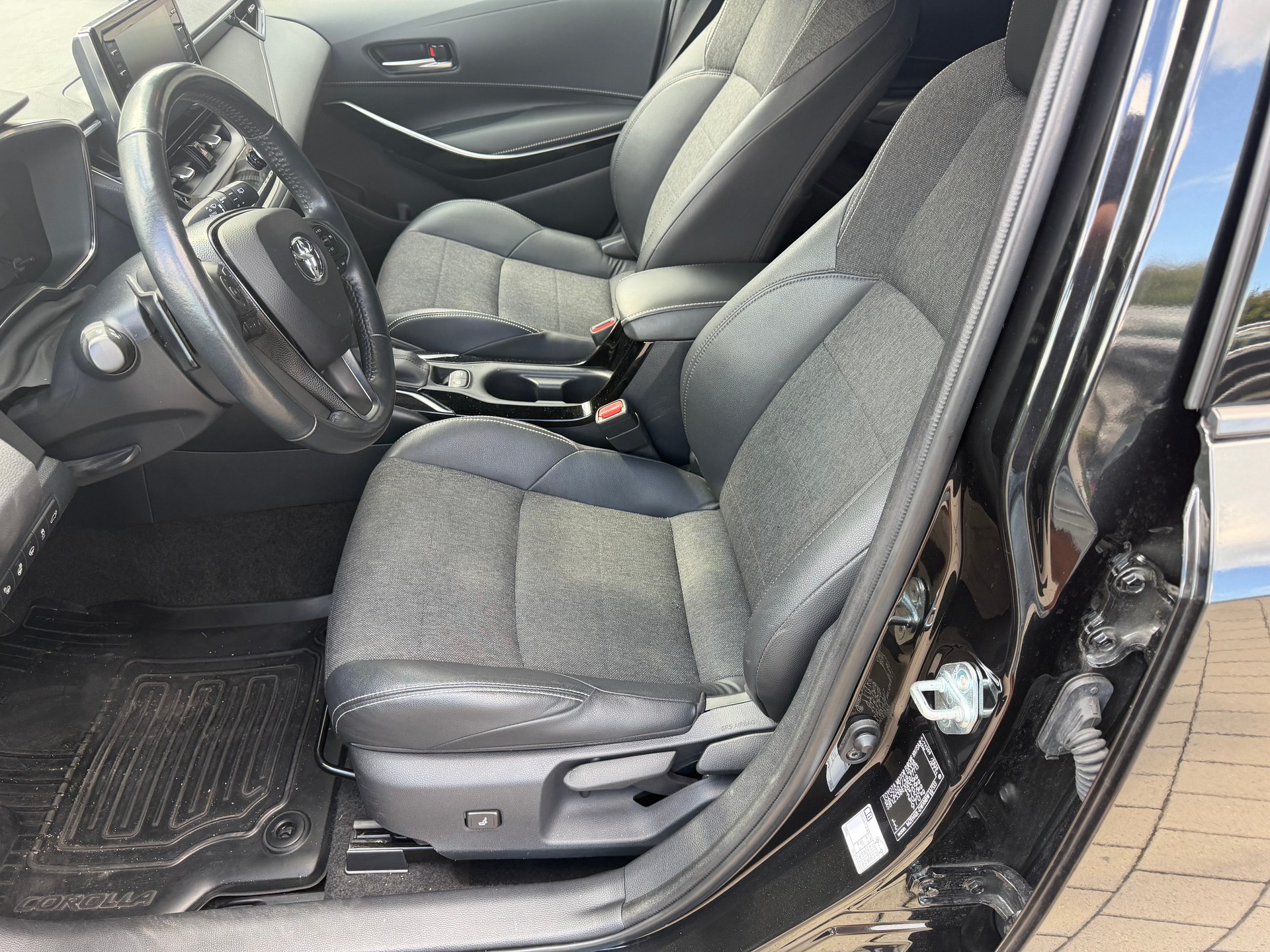 TOYOTA Corolla Touring Sports 2.0 HSD Trend e-CVT-image-6