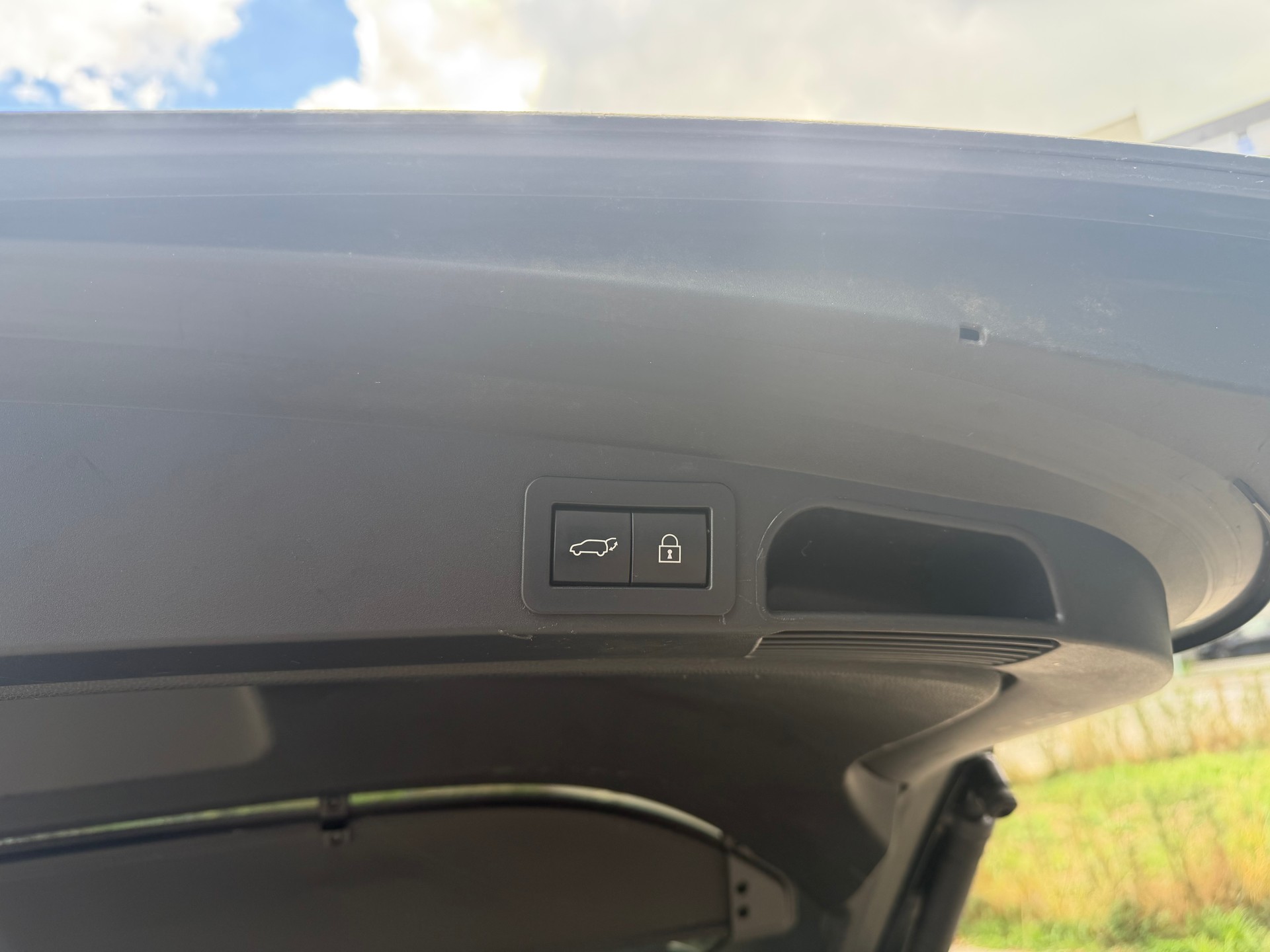 TOYOTA Corolla Touring Sports 2.0 HSD Trend e-CVT-image-7