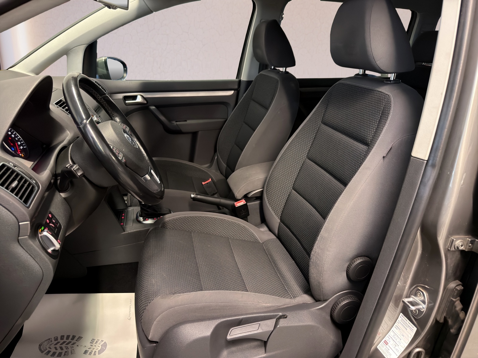 VW Touran 1.4 TSI EcoFuel Comfortline DSG-image-16