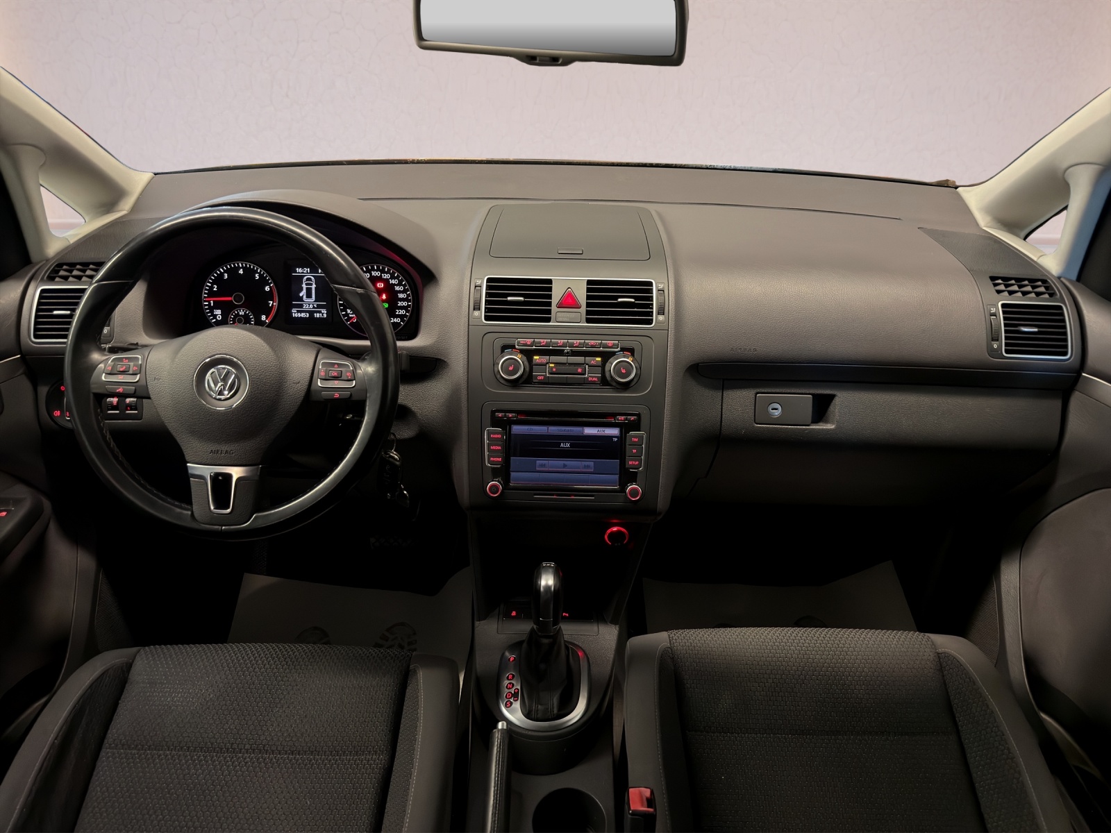 VW Touran 1.4 TSI EcoFuel Comfortline DSG-image-3