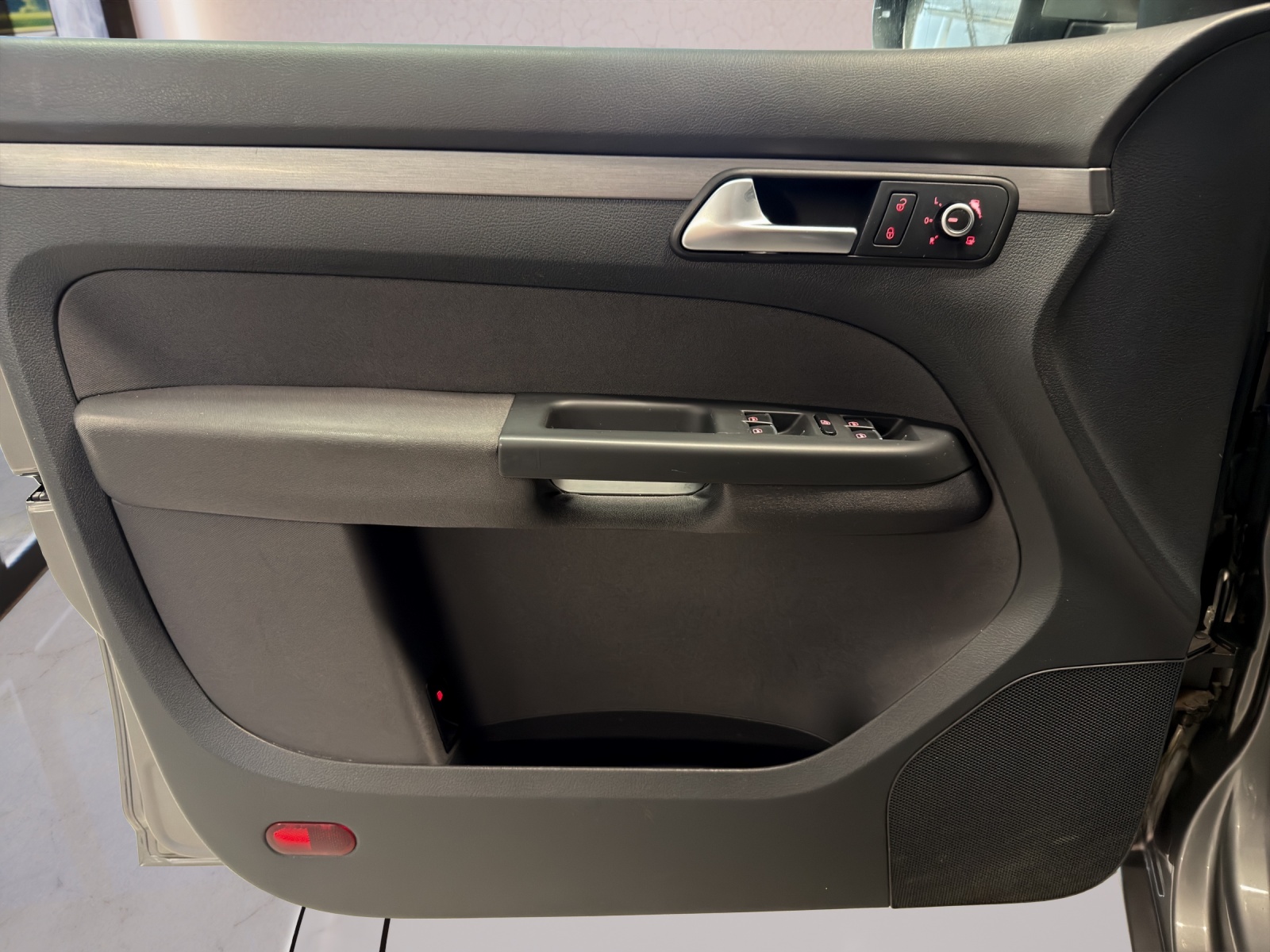 VW Touran 1.4 TSI EcoFuel Comfortline DSG-image-15