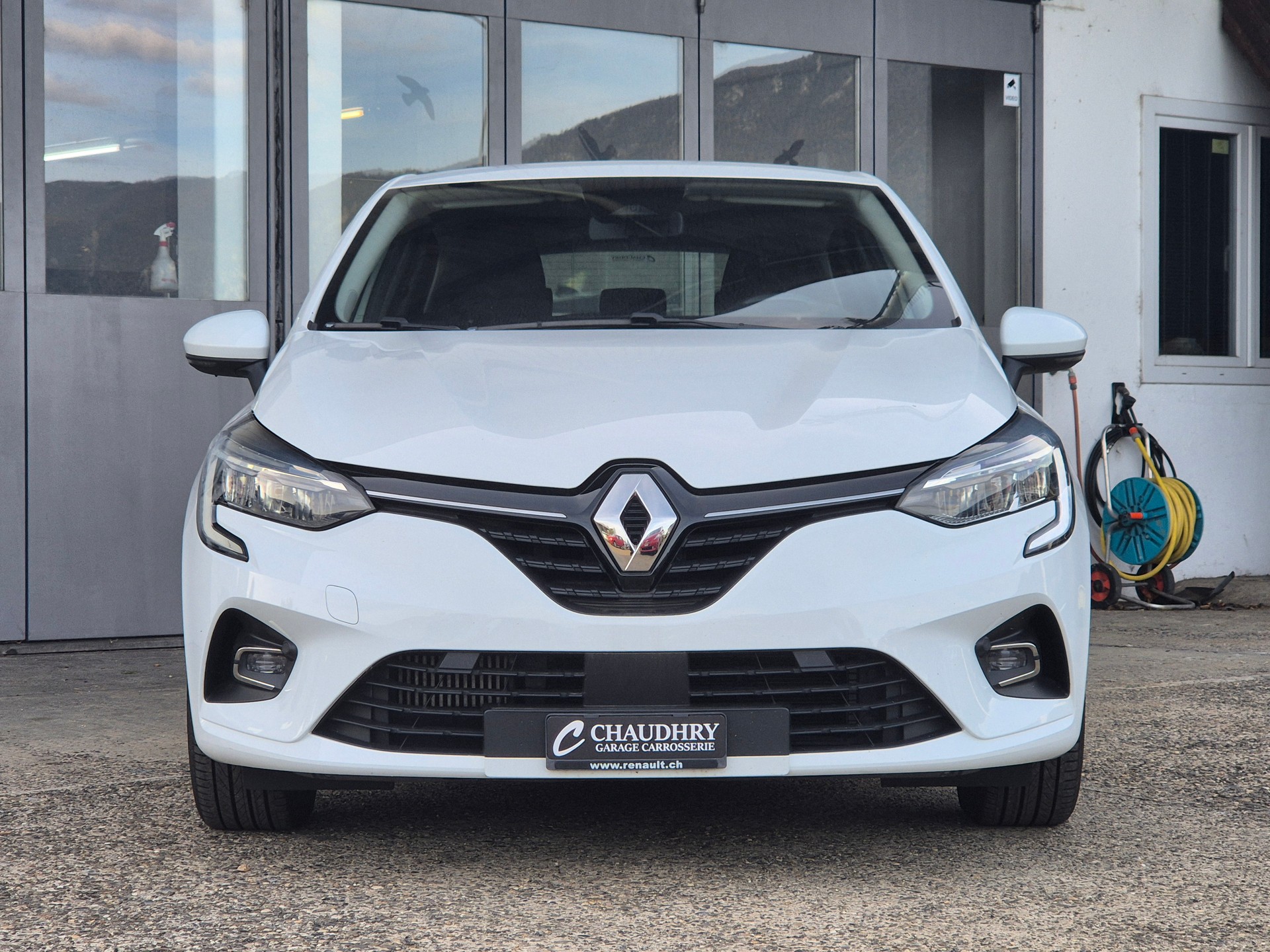 RENAULT Clio 1.0 Business-image-1