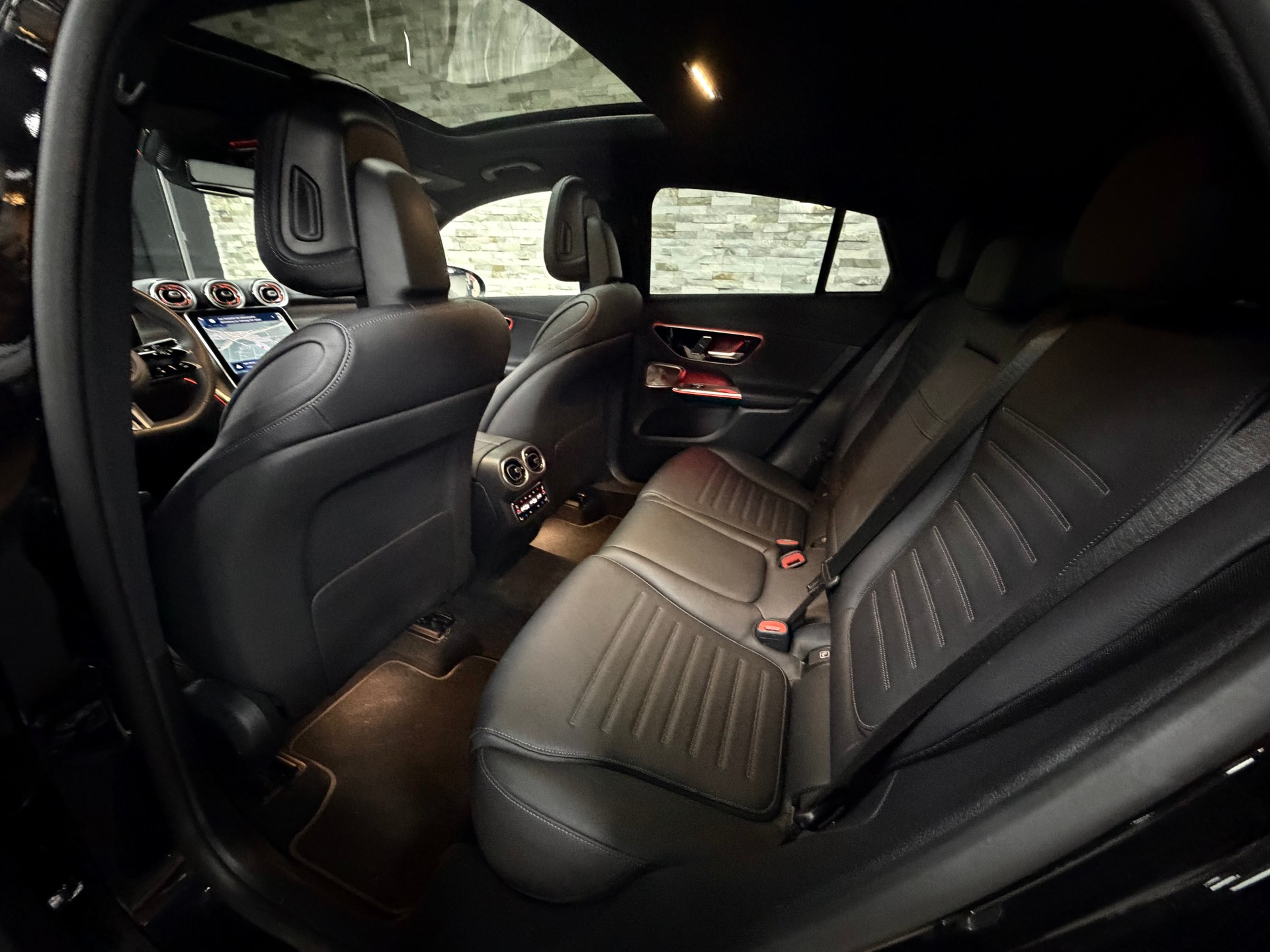 MERCEDES-BENZ GLC Coupé 220 d AMG-Line 4Matic 9G-Tronic-image-25