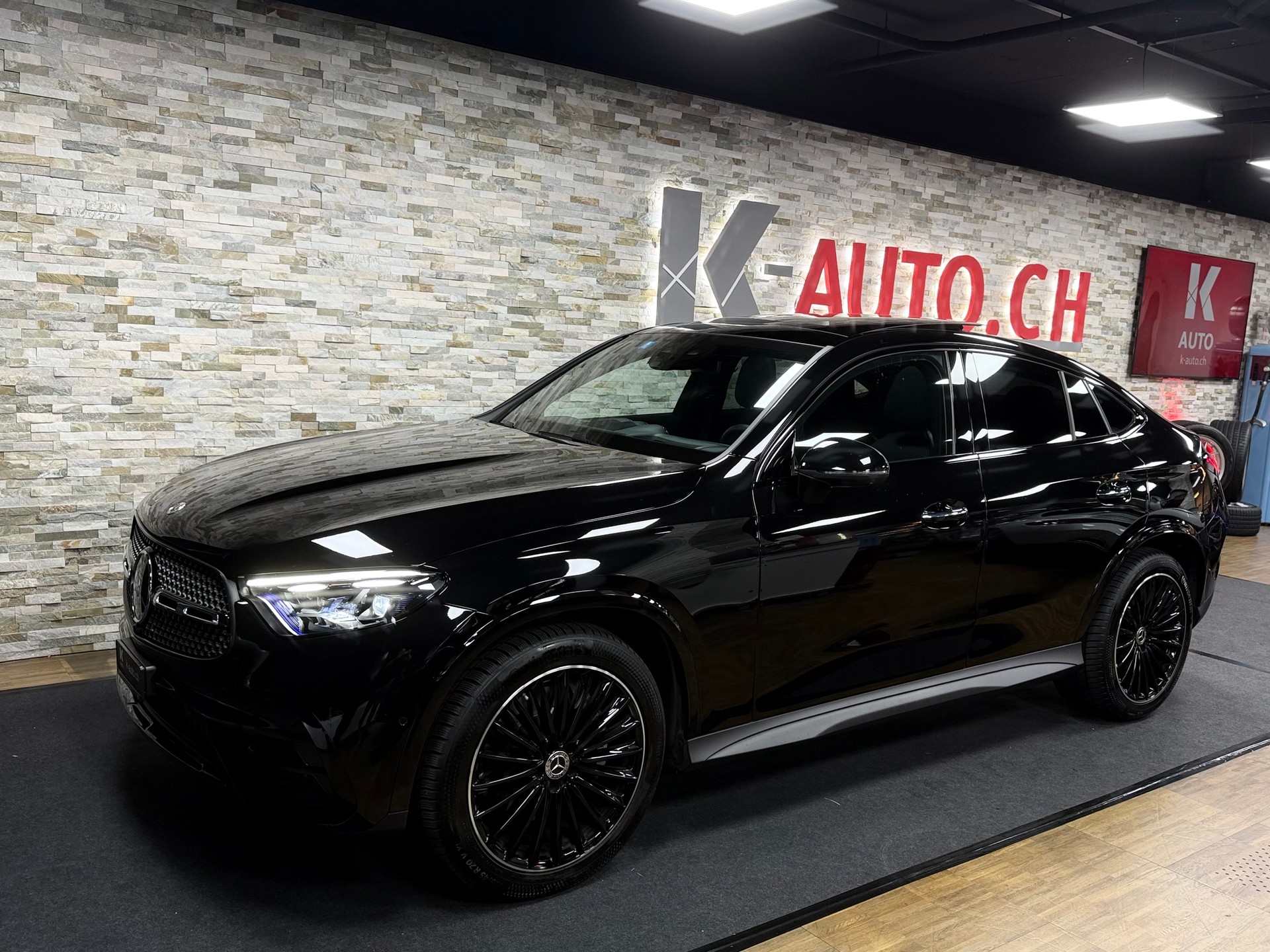 MERCEDES-BENZ GLC Coupé 220 d AMG-Line 4Matic 9G-Tronic-image-1