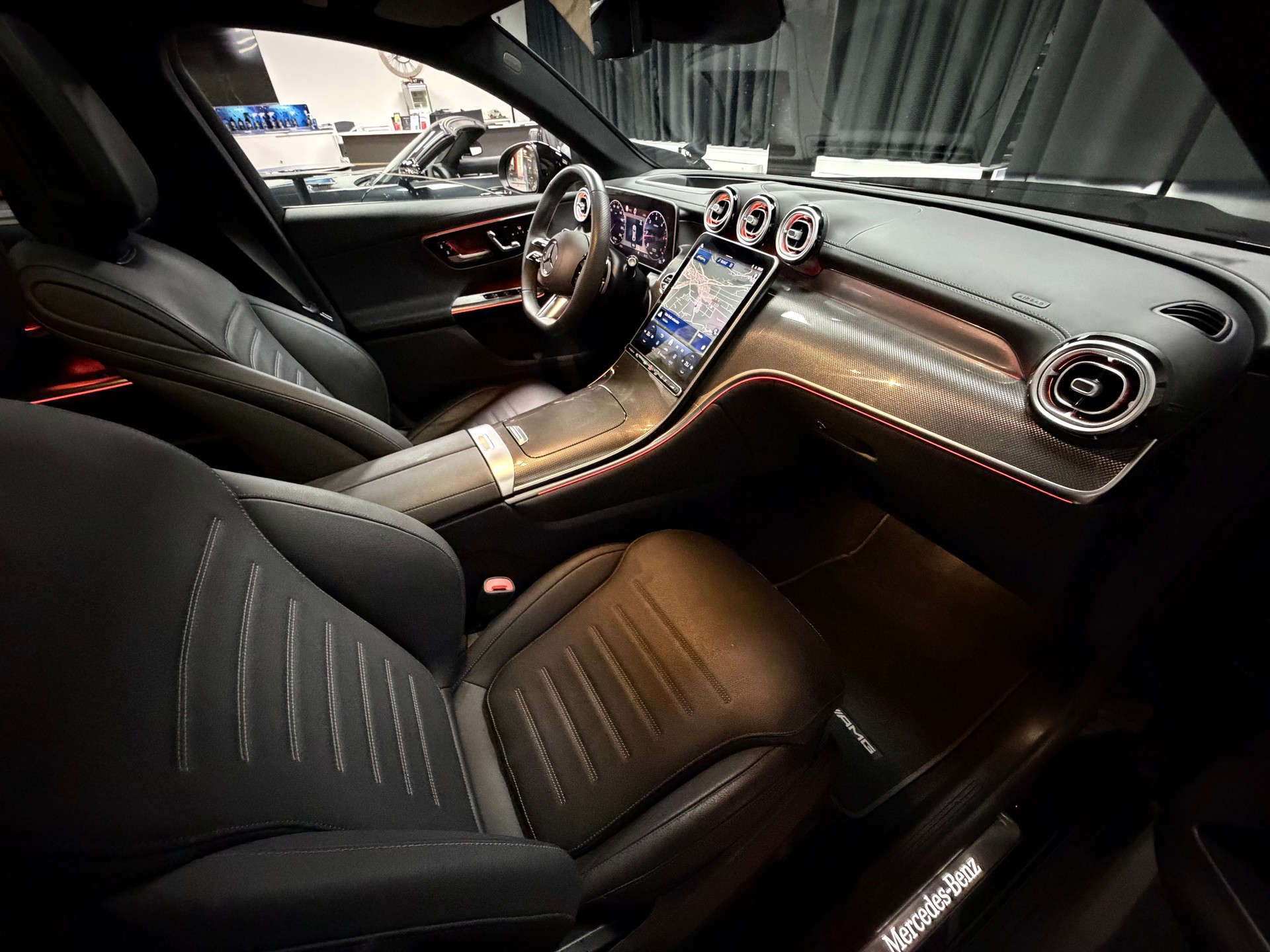 MERCEDES-BENZ GLC Coupé 220 d AMG-Line 4Matic 9G-Tronic-image-27