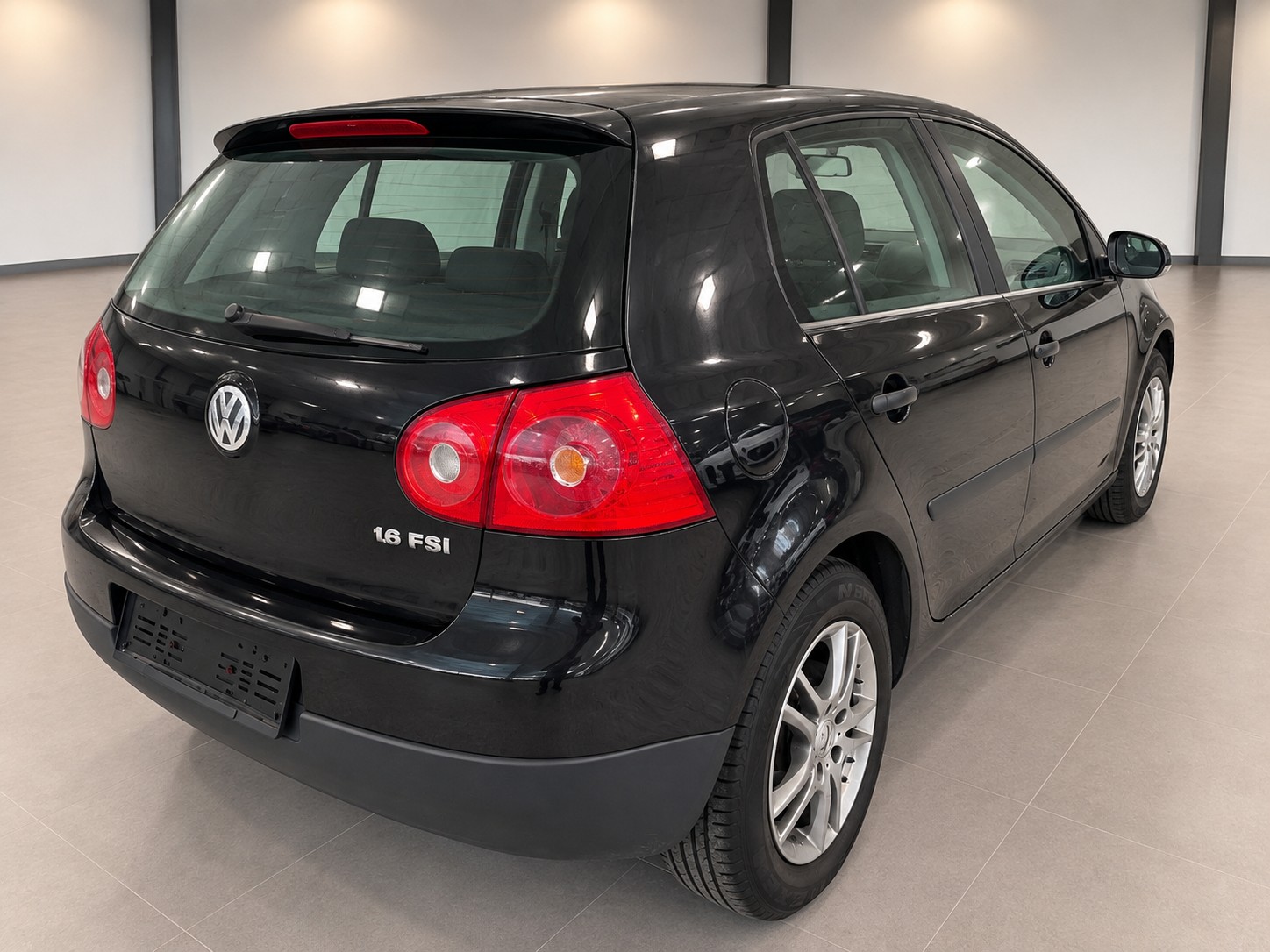 VW Golf 1.6 FSI Comfortline-image-6