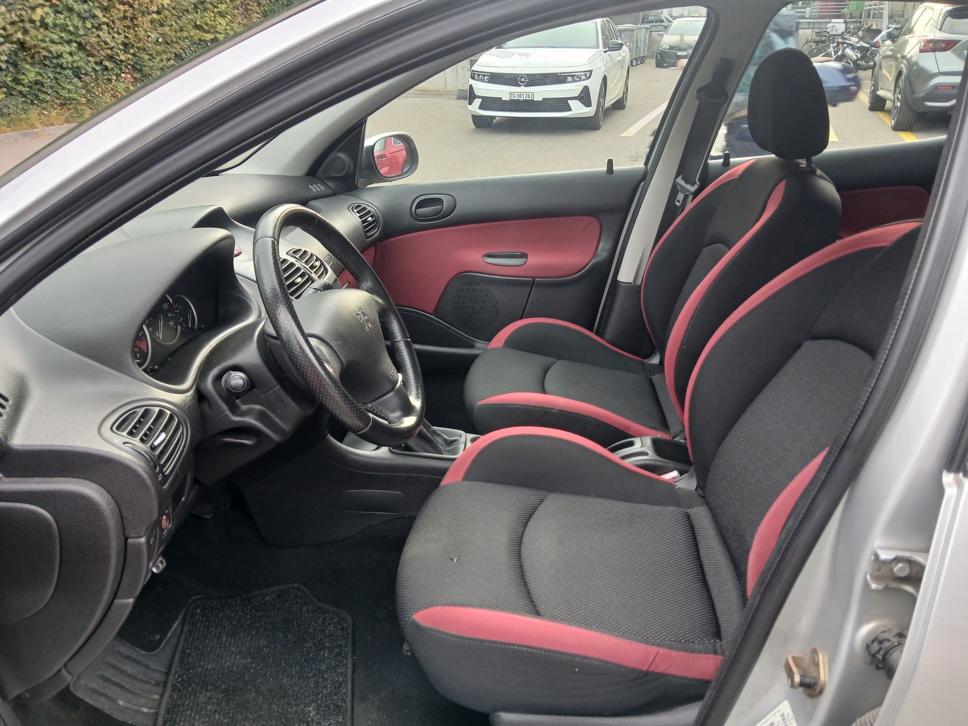 PEUGEOT 206 1.4 16V Look-image-7