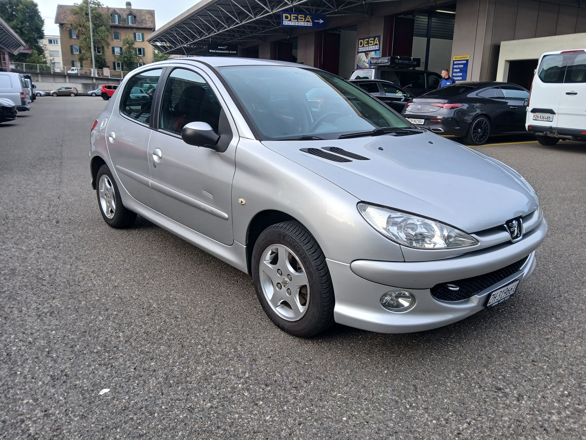 PEUGEOT 206 1.4 16V Look-image-5