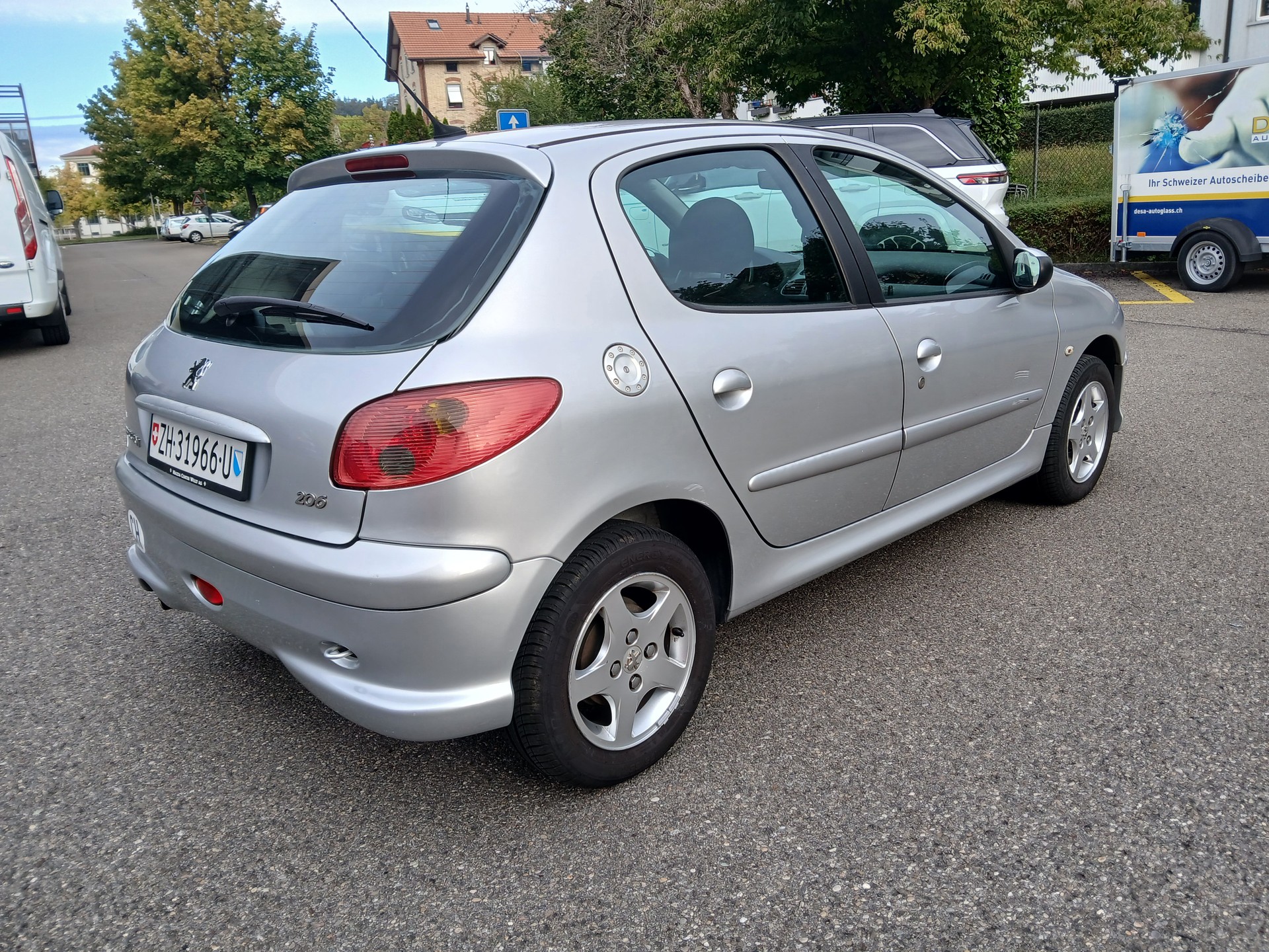 PEUGEOT 206 1.4 16V Look-image-4
