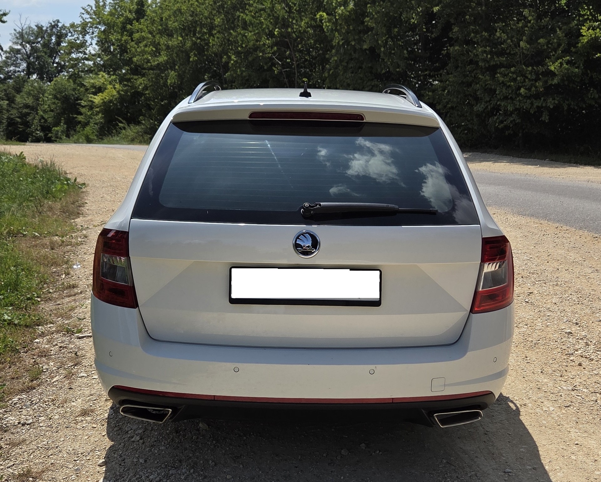 SKODA 2.0 TDI 184 RS-image-3