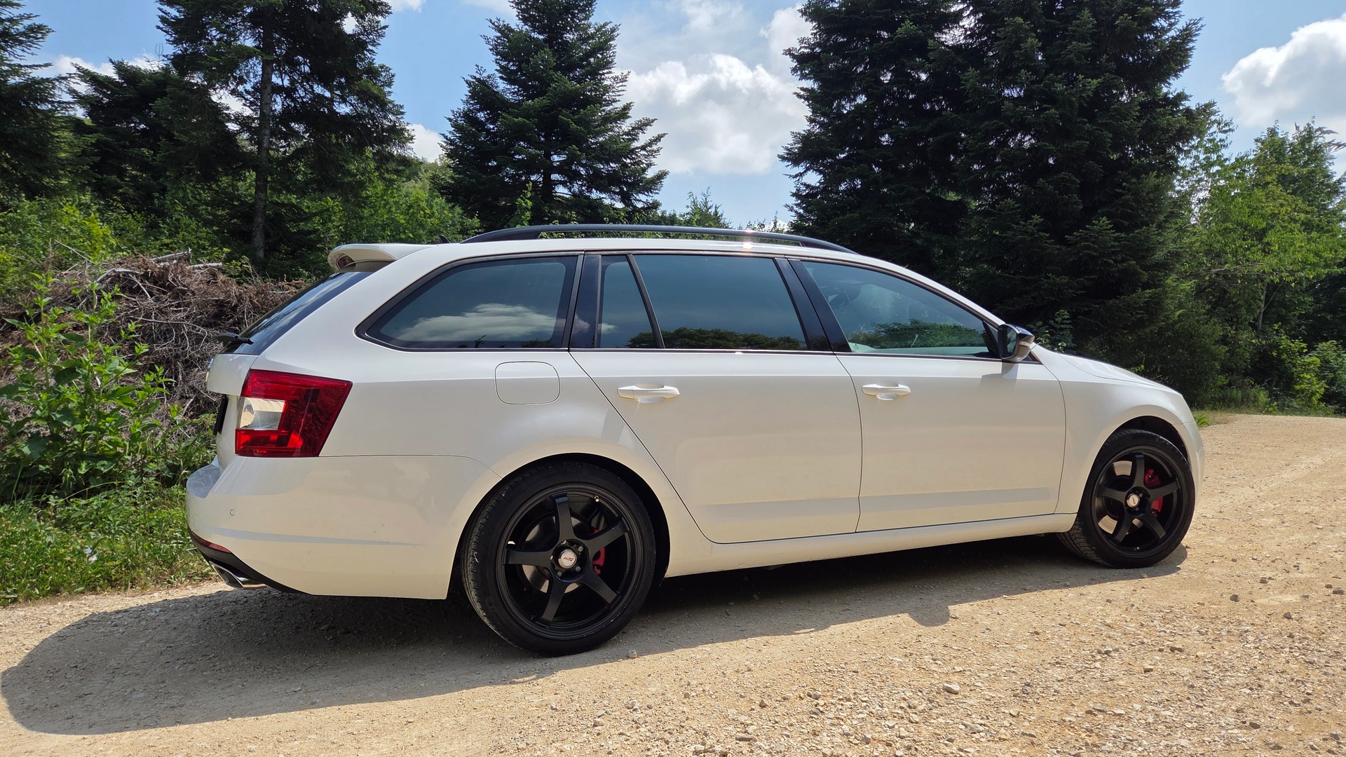 SKODA 2.0 TDI 184 RS-image-7