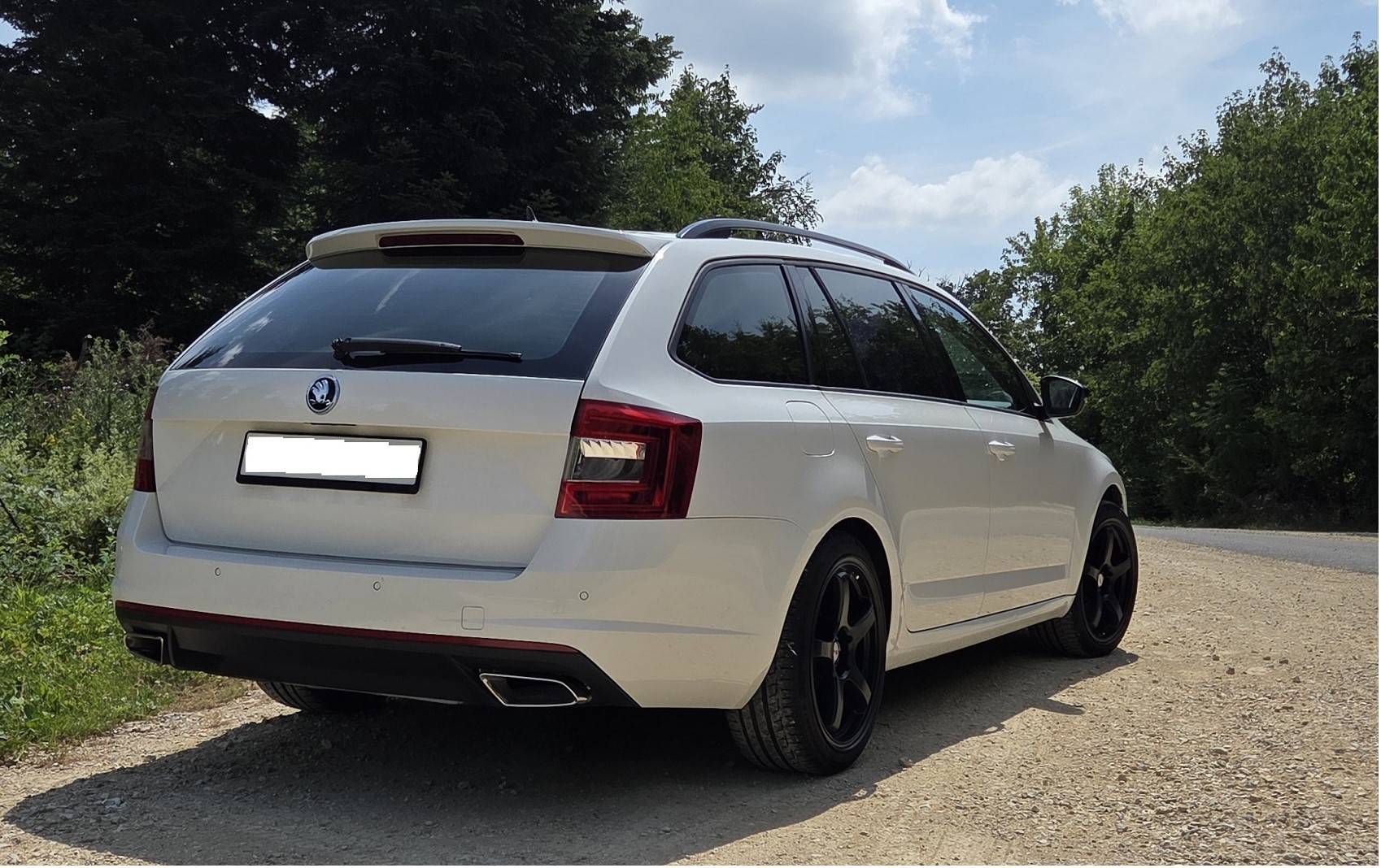 SKODA 2.0 TDI 184 RS-image-8