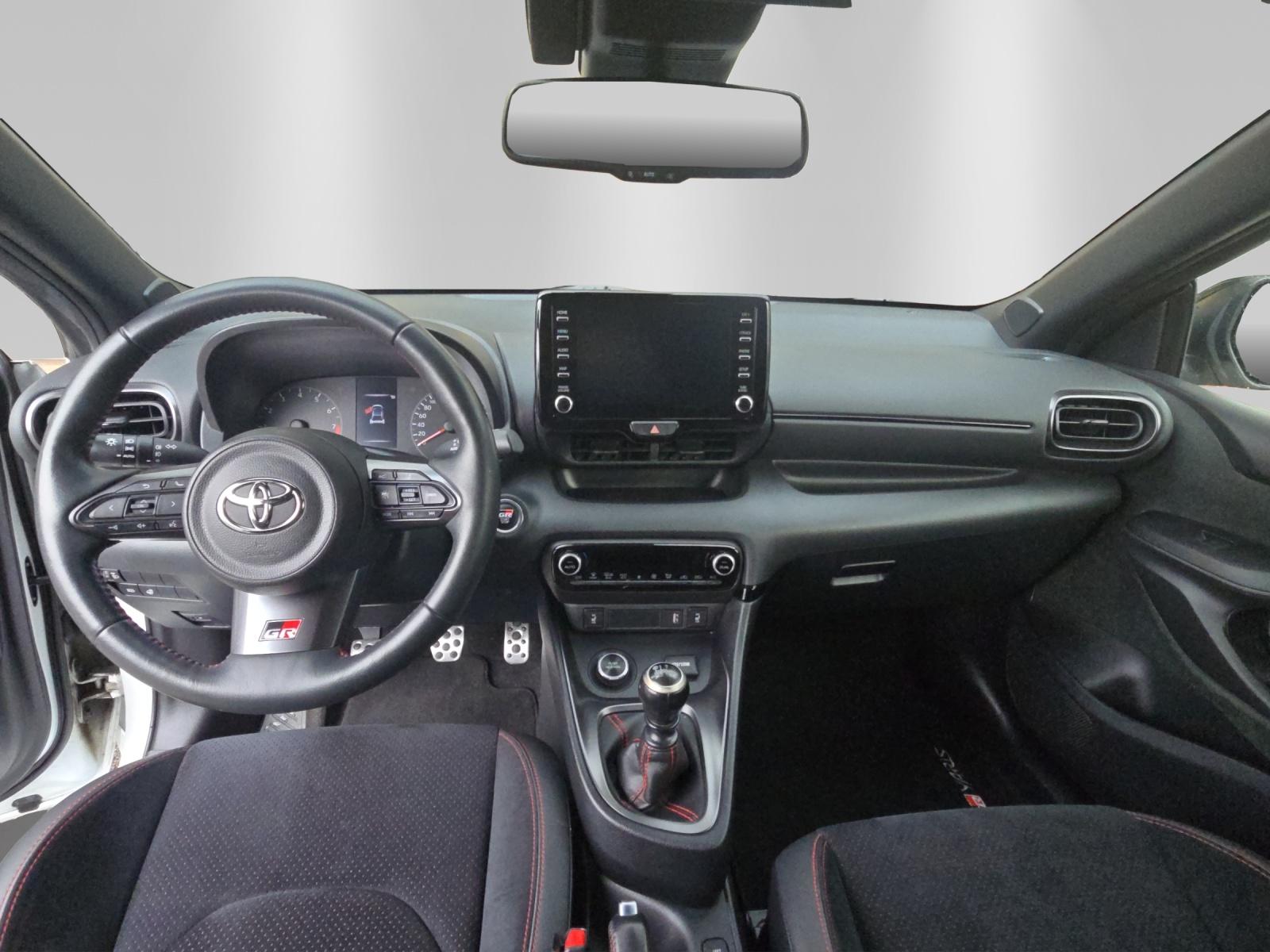 TOYOTA GR Yaris 1.6 Turbo Sport 4x4-image-10