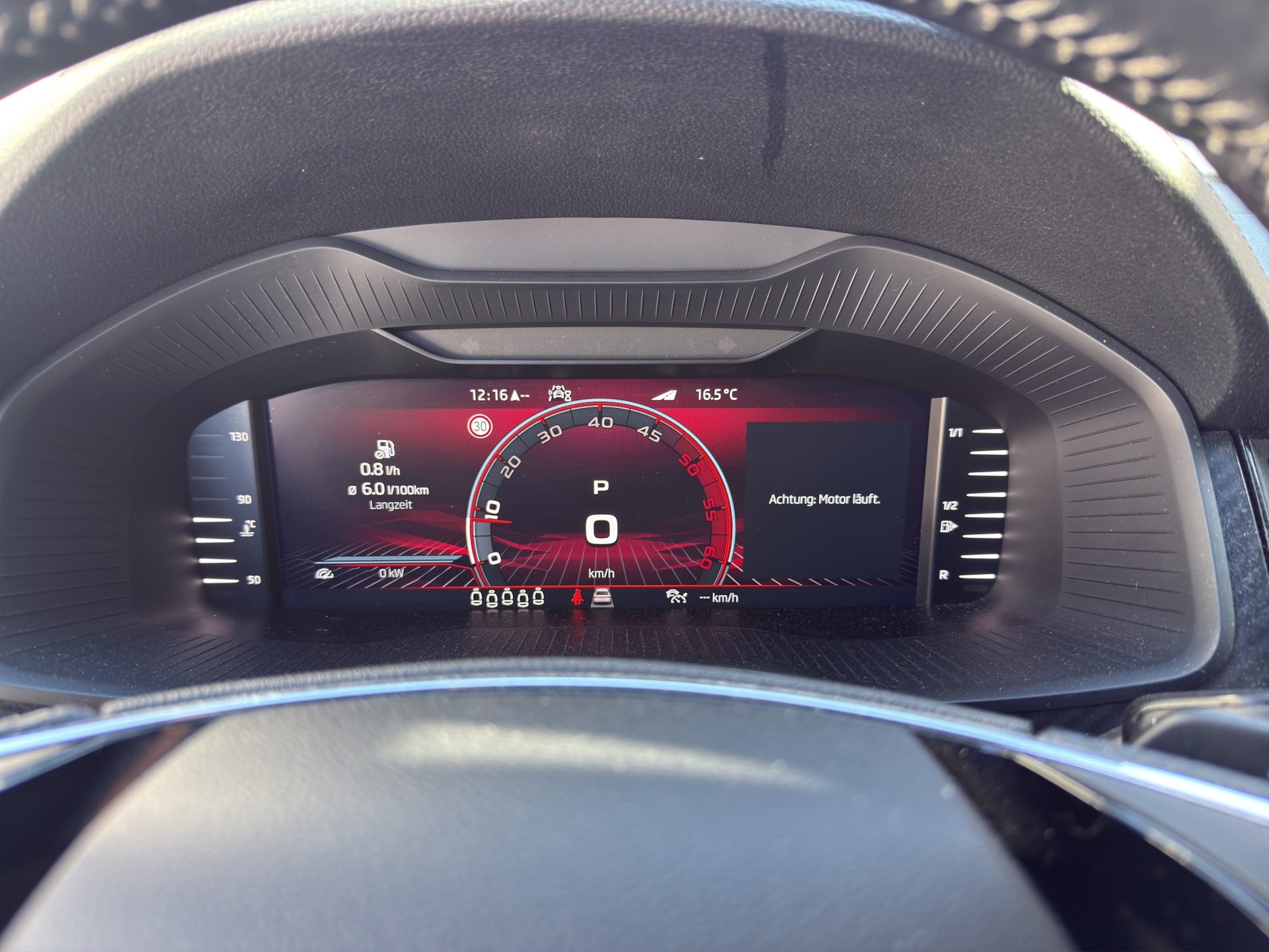 SKODA Kodiaq 2.0 TDI CR SportLine 4x4 DSG-image-12