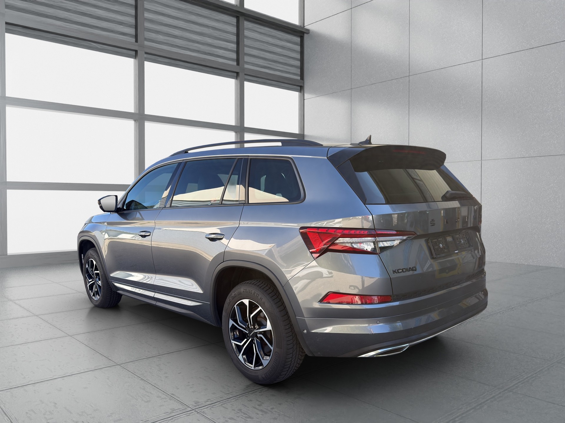 SKODA Kodiaq 2.0 TDI CR SportLine 4x4 DSG-image-4