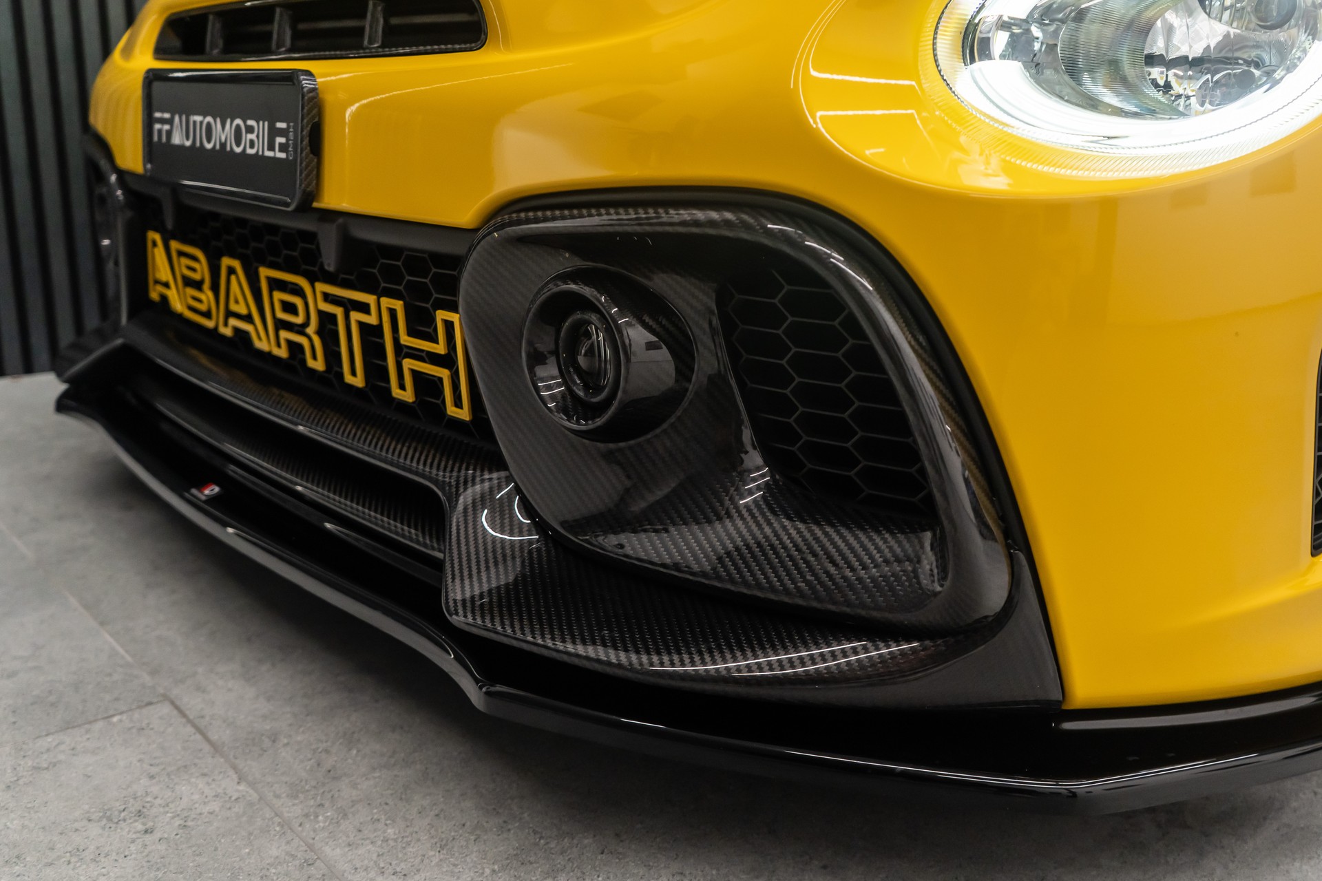 FIAT 595 1.4 16V Turbo Abarth Competizione Dualogic / ITALINIESCHER FLITZER / HAMMER LOOK-image-6