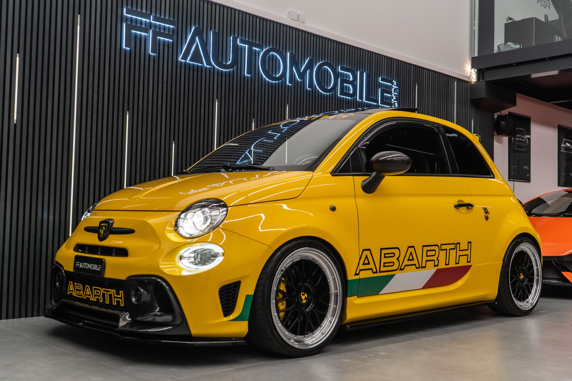 FIAT 595 1.4 16V Turbo Abarth Competizione Dualogic / ITALINIESCHER FLITZER / HAMMER LOOK-image-3