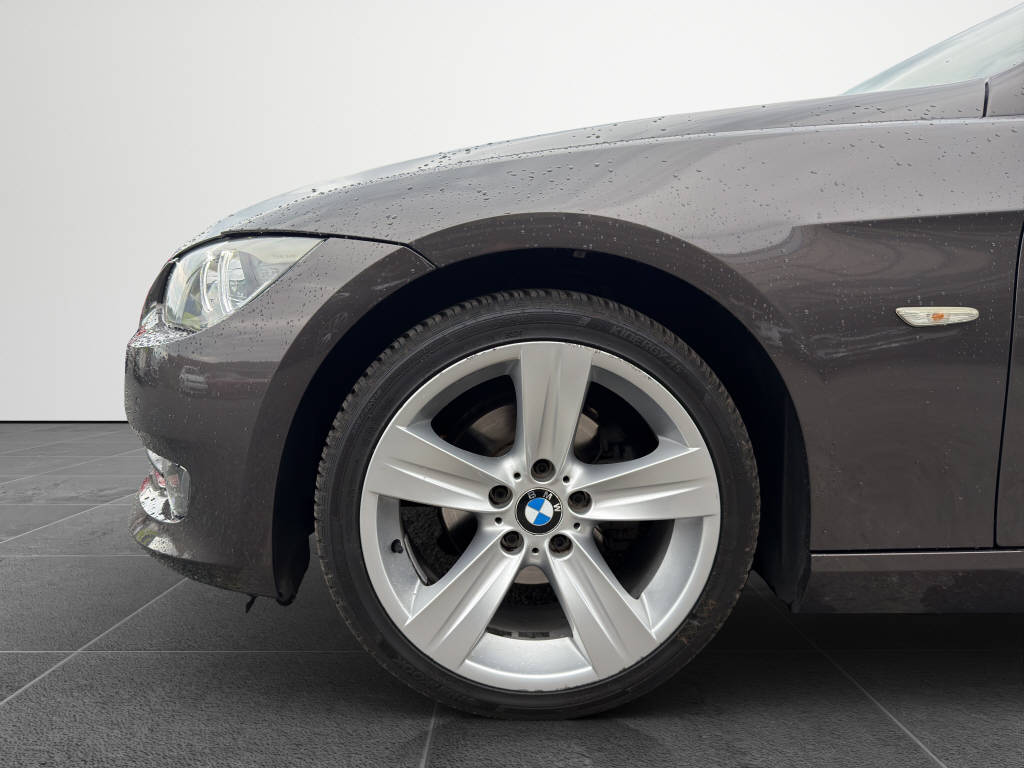 BMW 318i Cabriolet-image-18