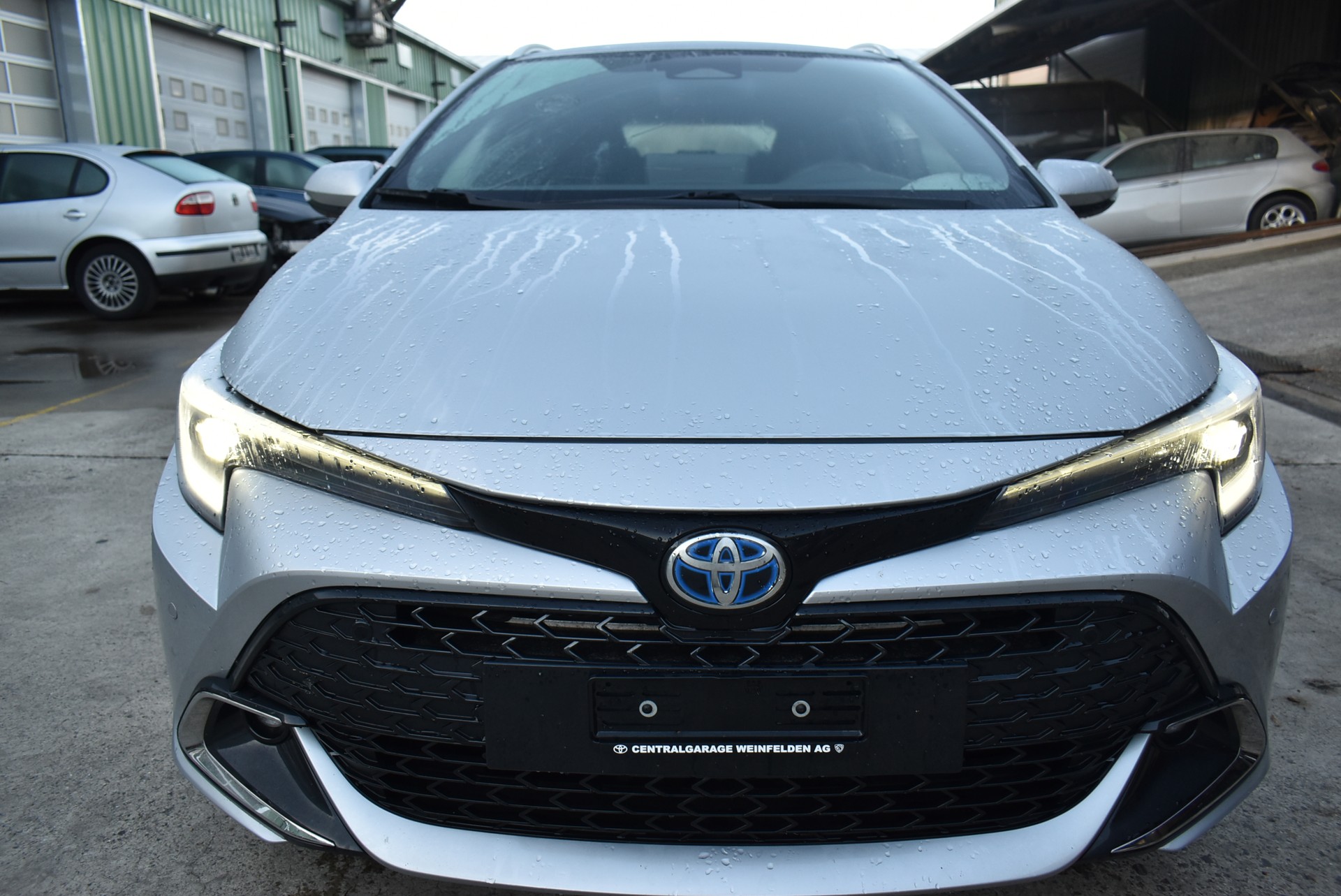 TOYOTA Corolla Touring Sports 1.8 HSD Comfort e-CVT-image-9